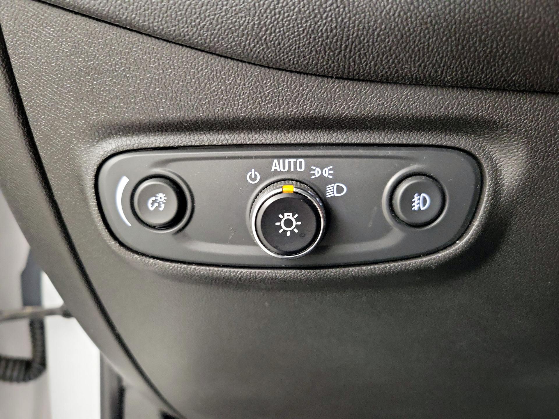 Thumbnail: 2021 Chevrolet Equinox - 13
