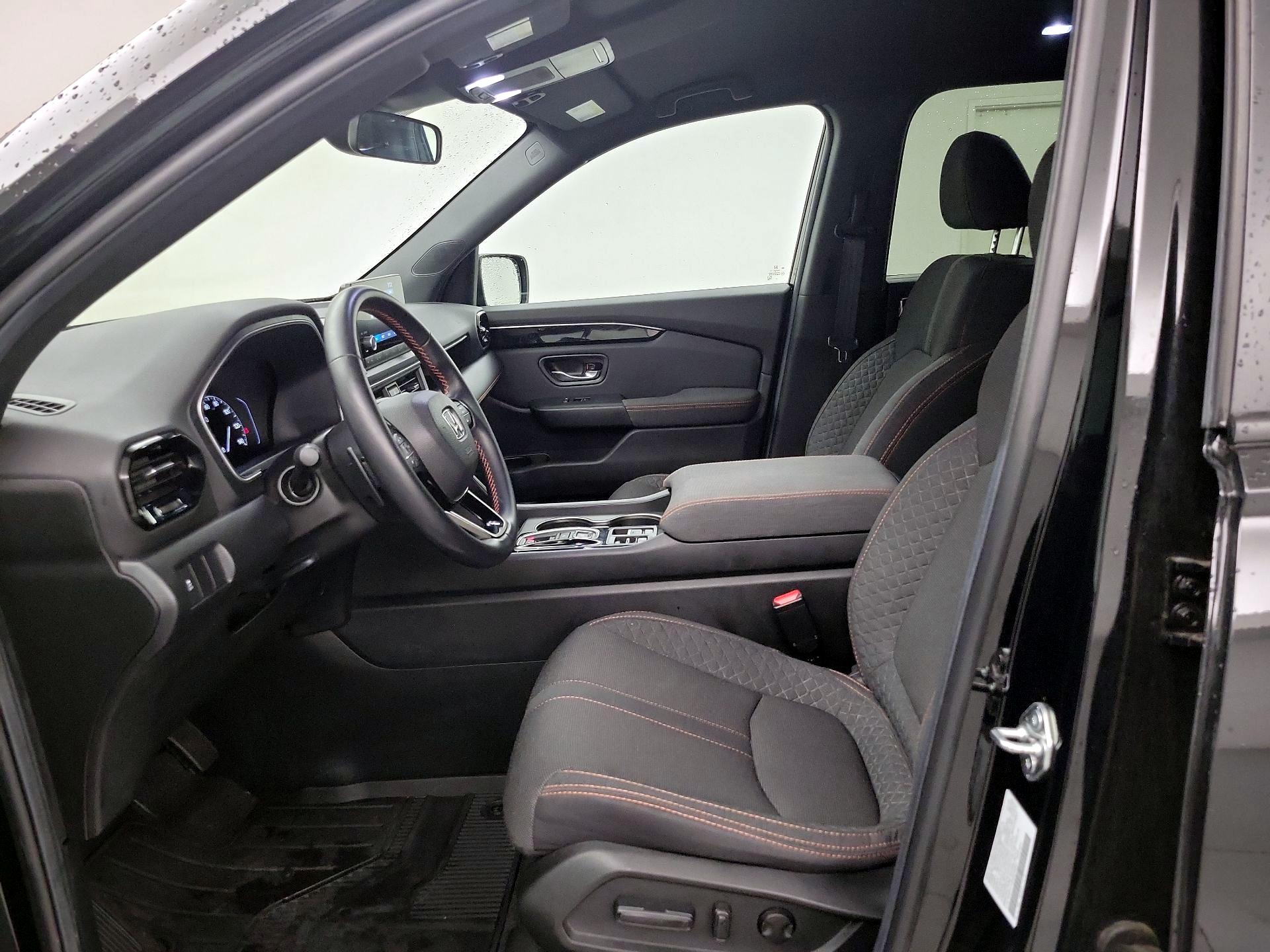 Thumbnail: 2025 Honda Pilot - 11