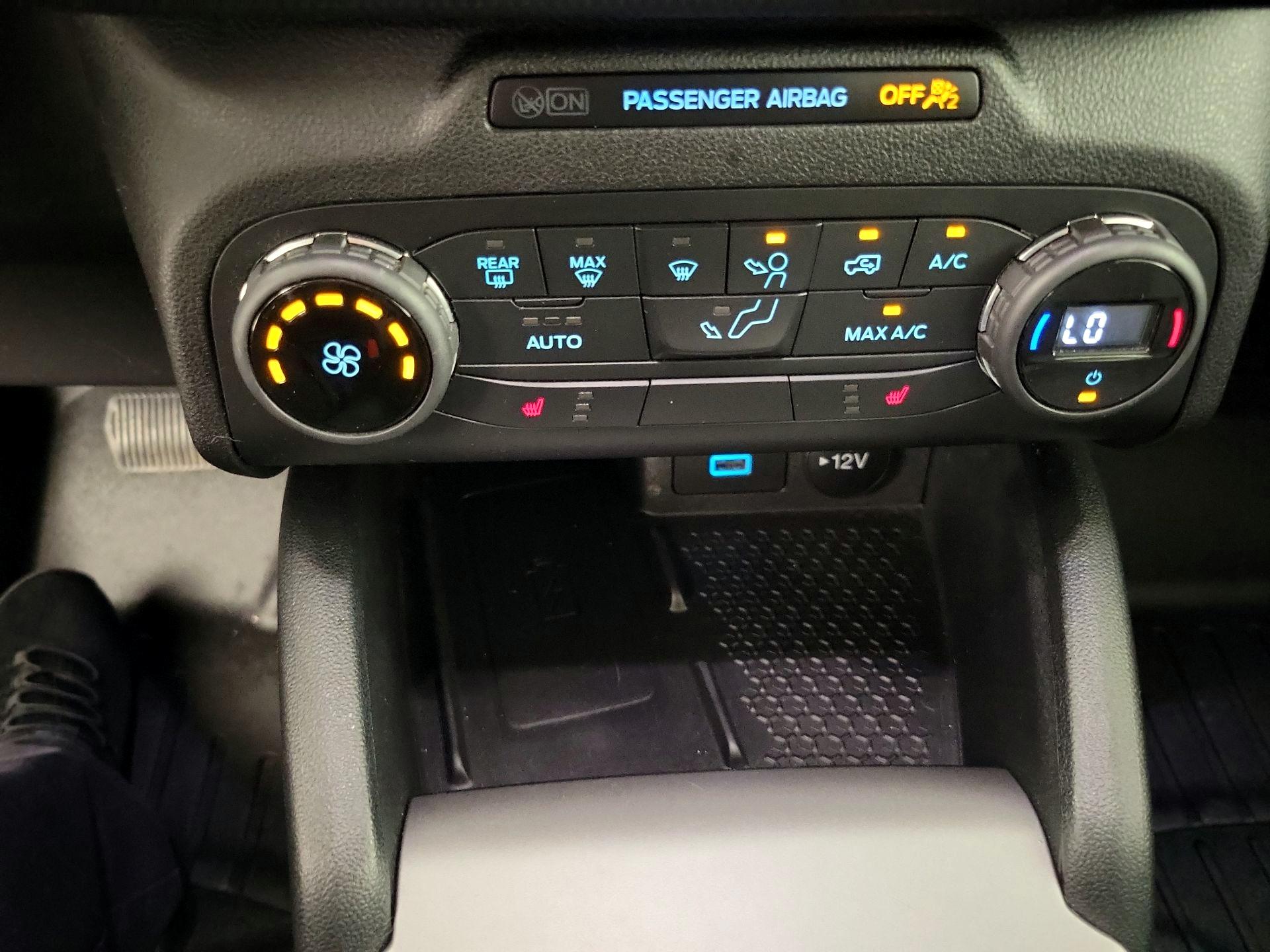 Thumbnail: 2021 Ford Bronco Sport - 17