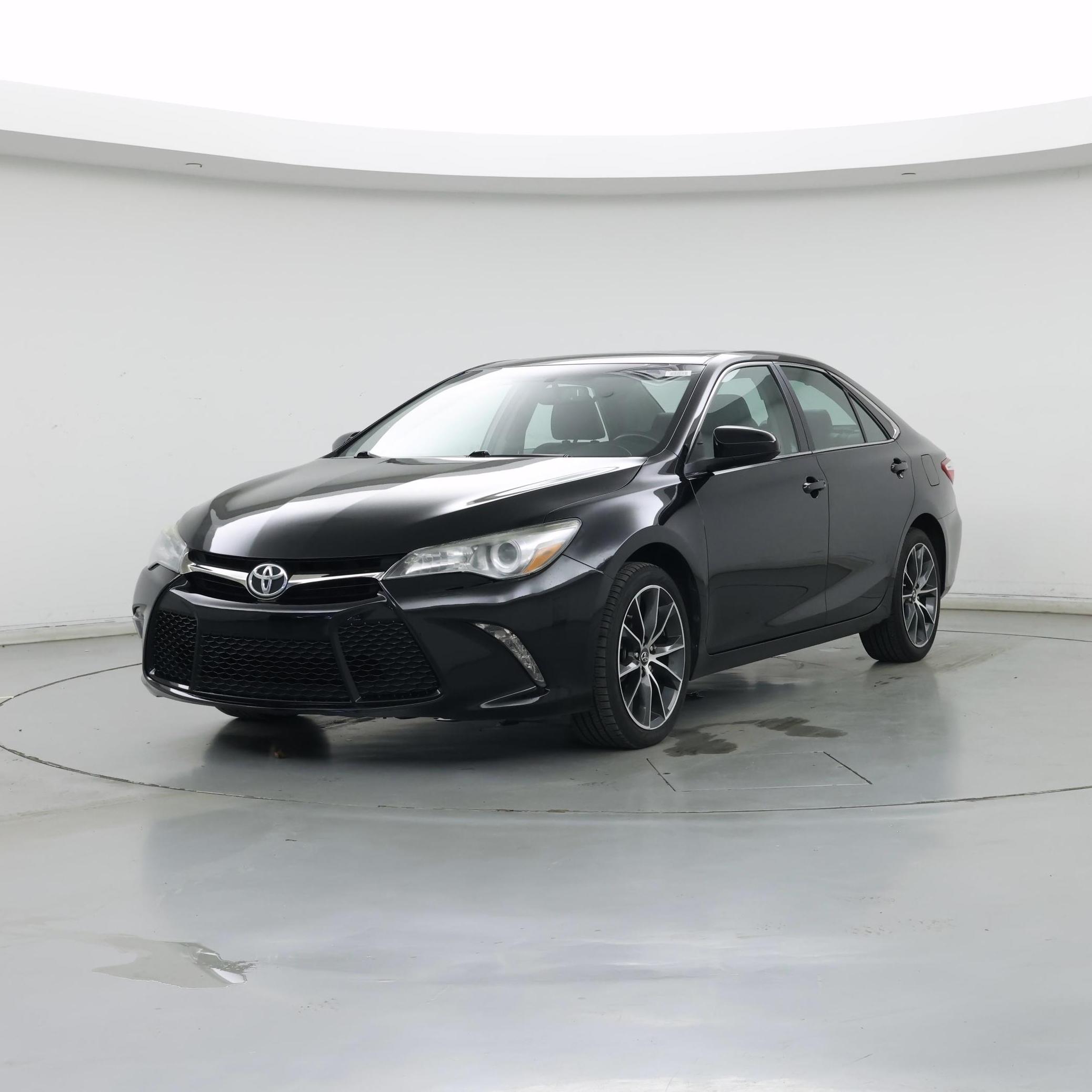 Thumbnail: 2017 Toyota Camry - 4