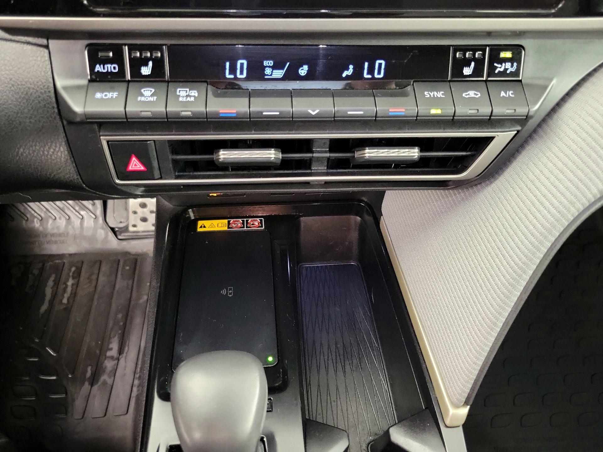 Thumbnail: 2025 Toyota Camry - 17