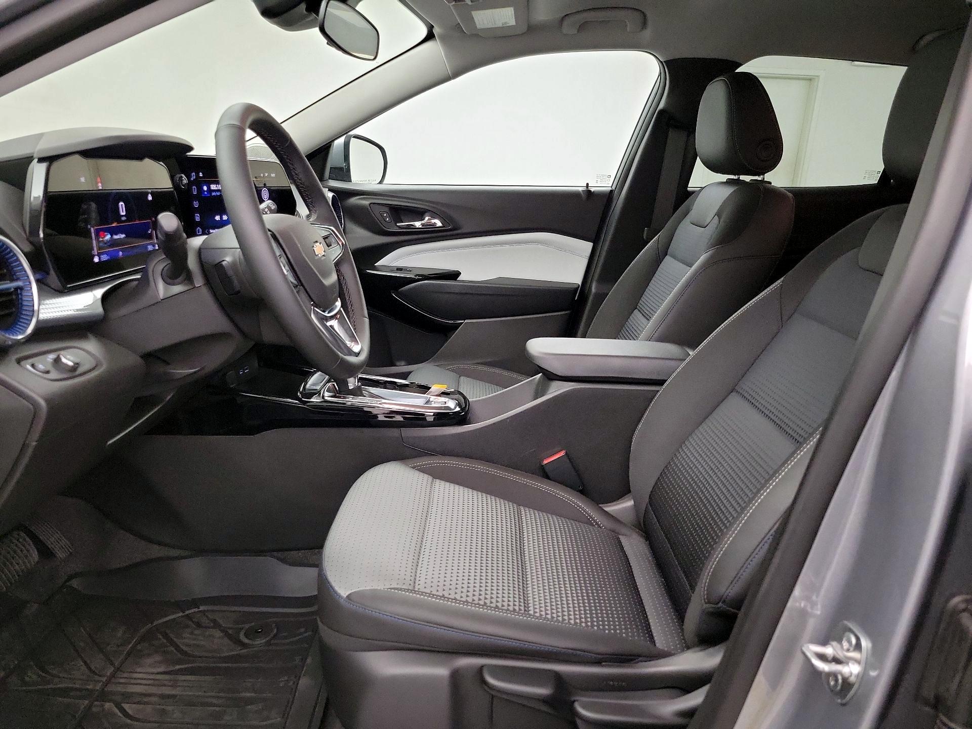 Thumbnail: 2026 Chevrolet Trax - 11