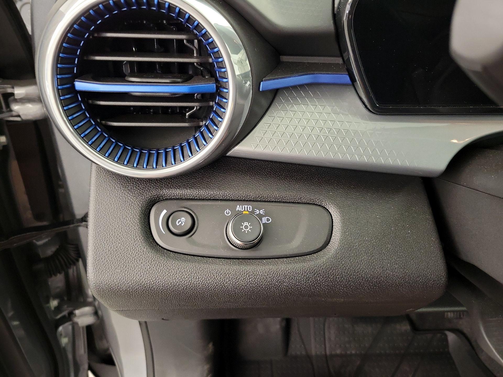 Thumbnail: 2026 Chevrolet Trax - 13