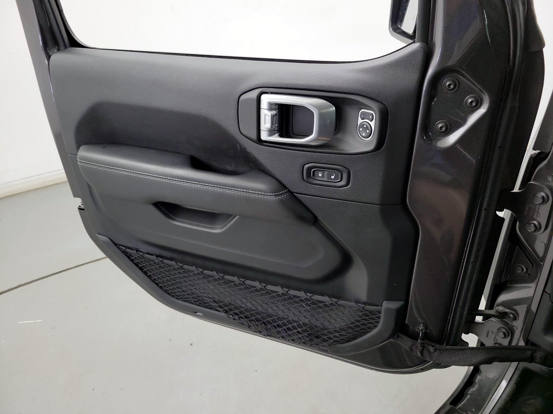 Thumbnail: 2020 Jeep Wrangler - 12