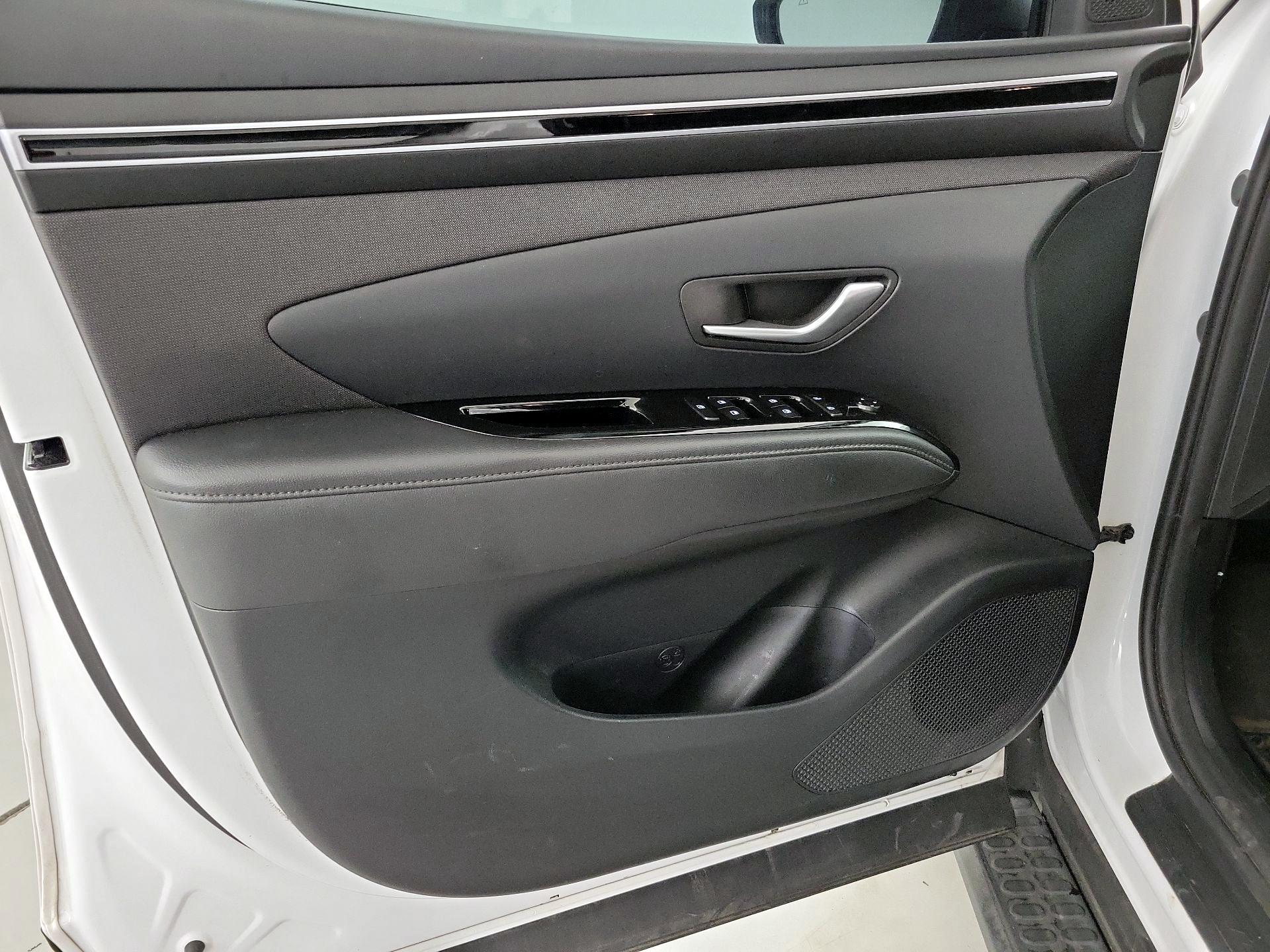 Thumbnail: 2022 Hyundai Tucson - 12