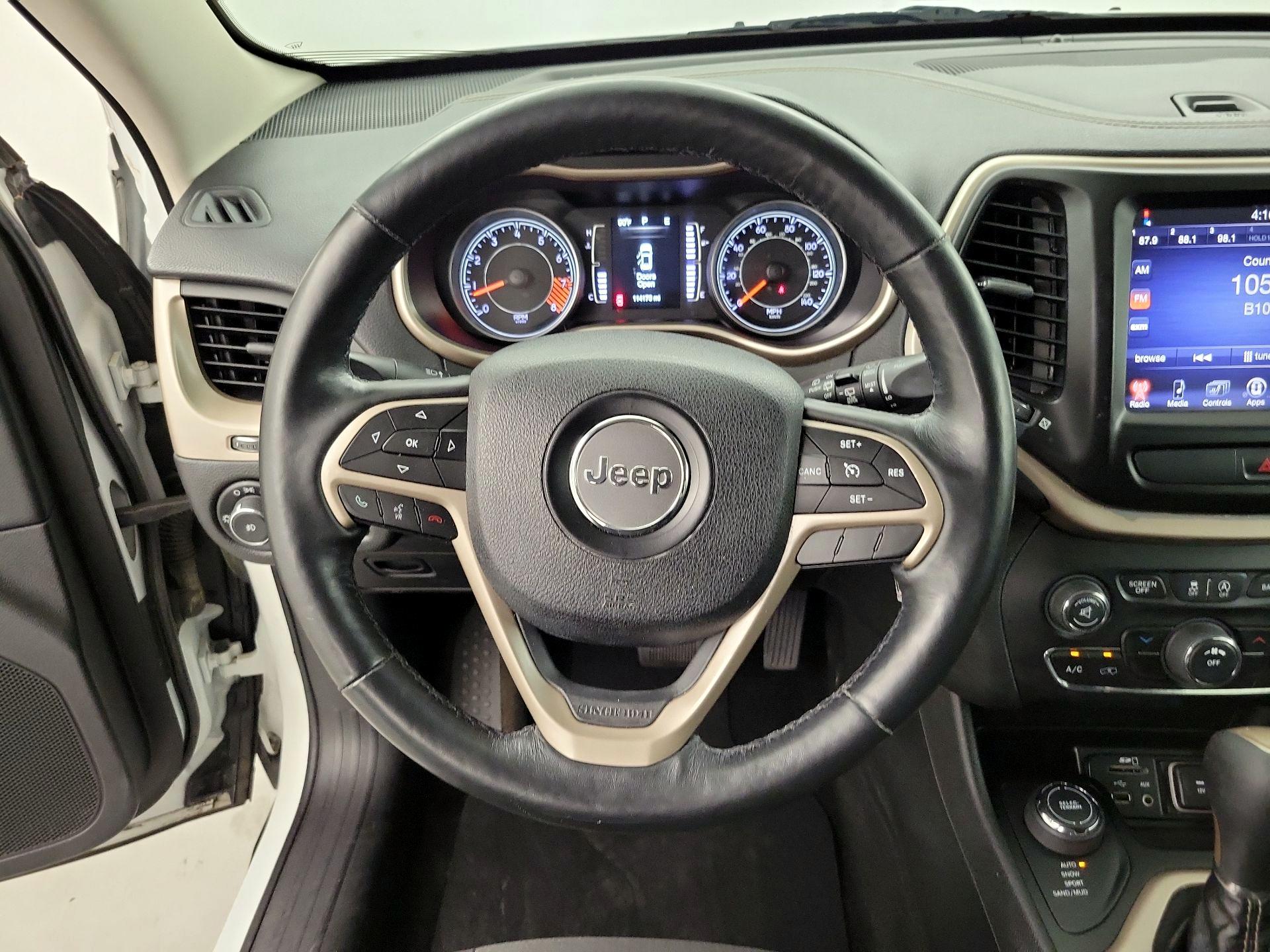 Thumbnail: 2015 Jeep Cherokee - 10