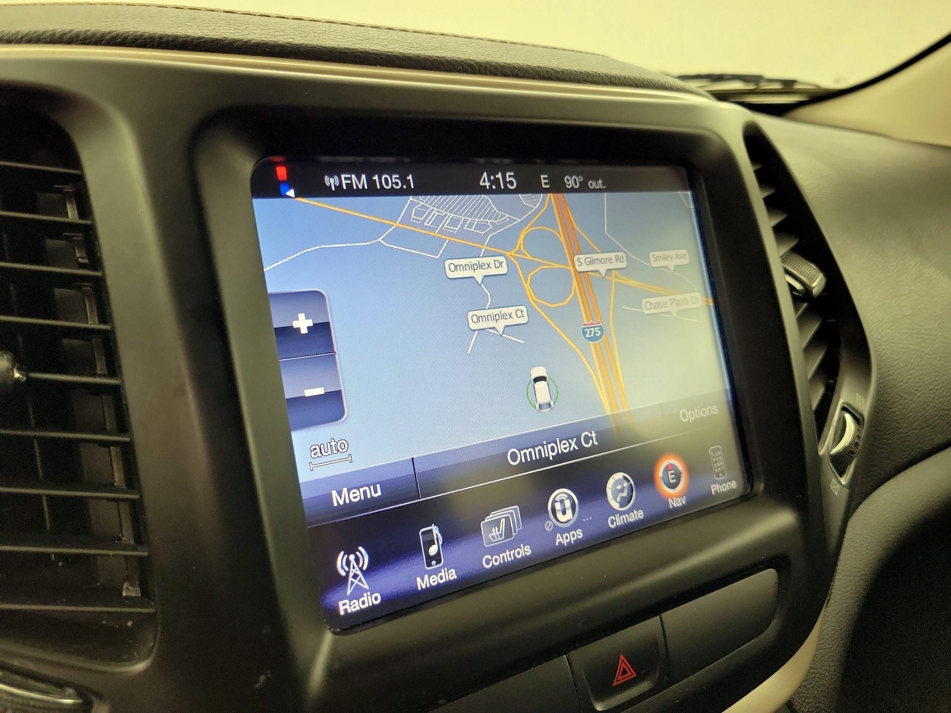Thumbnail: 2015 Jeep Cherokee - 14