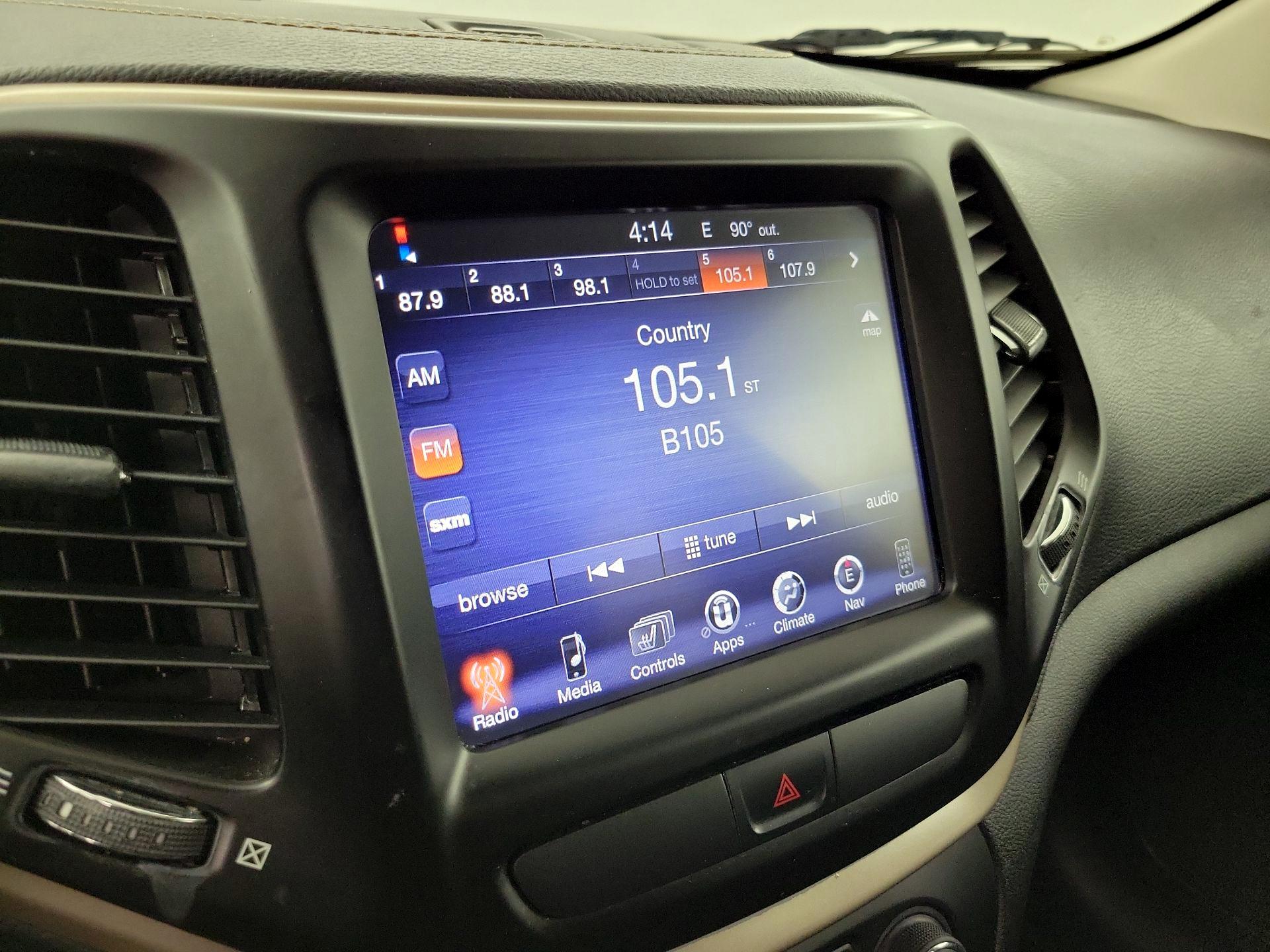 Thumbnail: 2015 Jeep Cherokee - 16