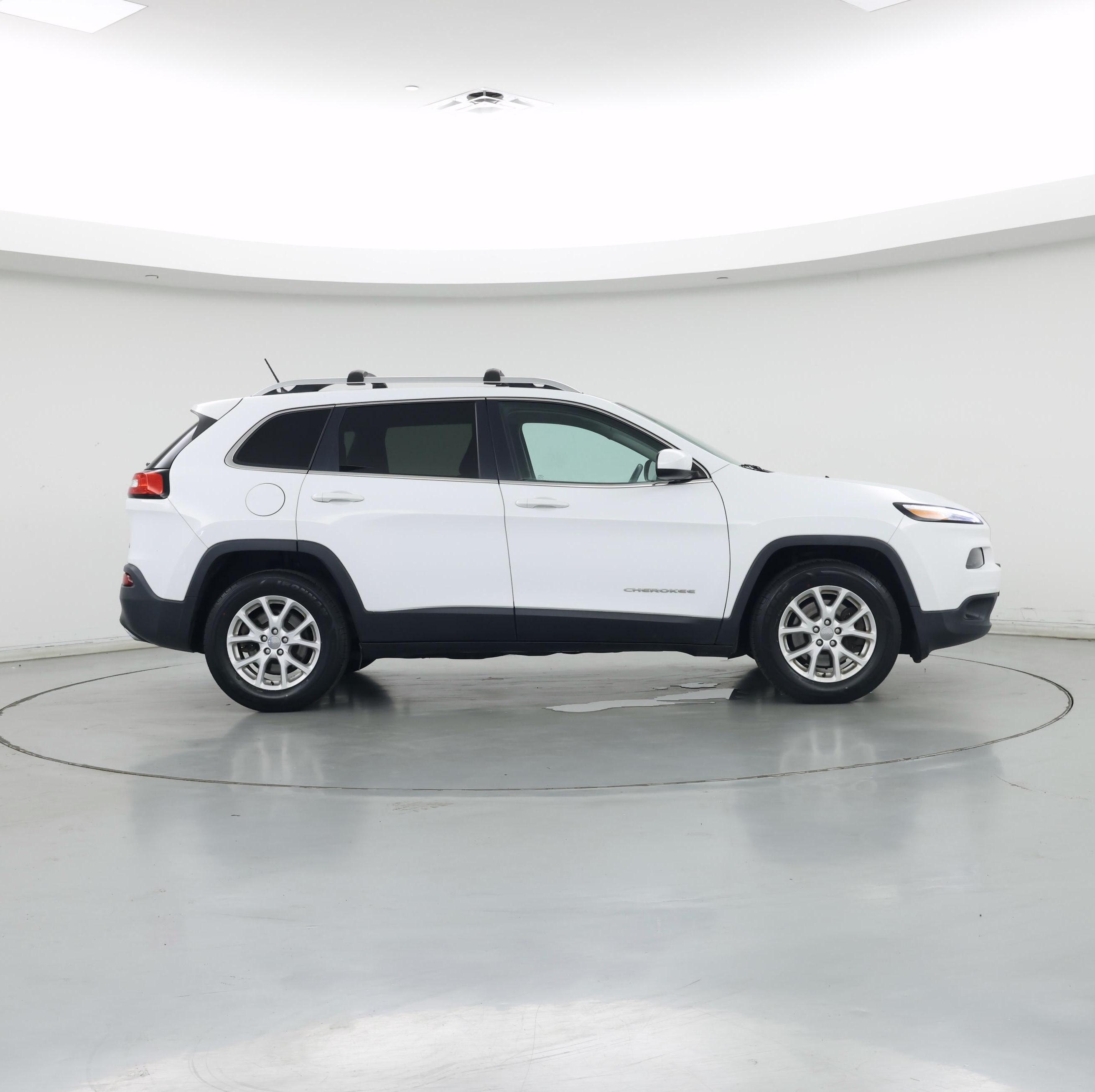 Thumbnail: 2015 Jeep Cherokee - 7