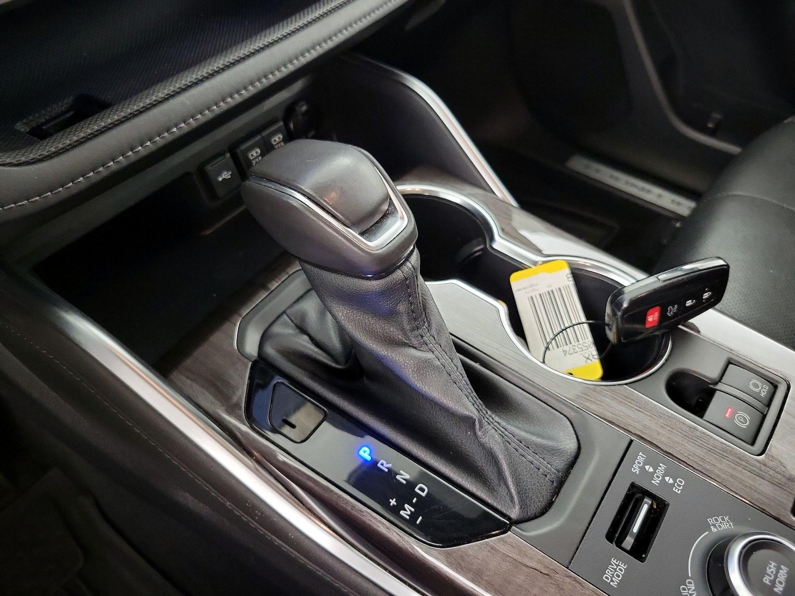 2020 Toyota Highlander Limited - Photo 19