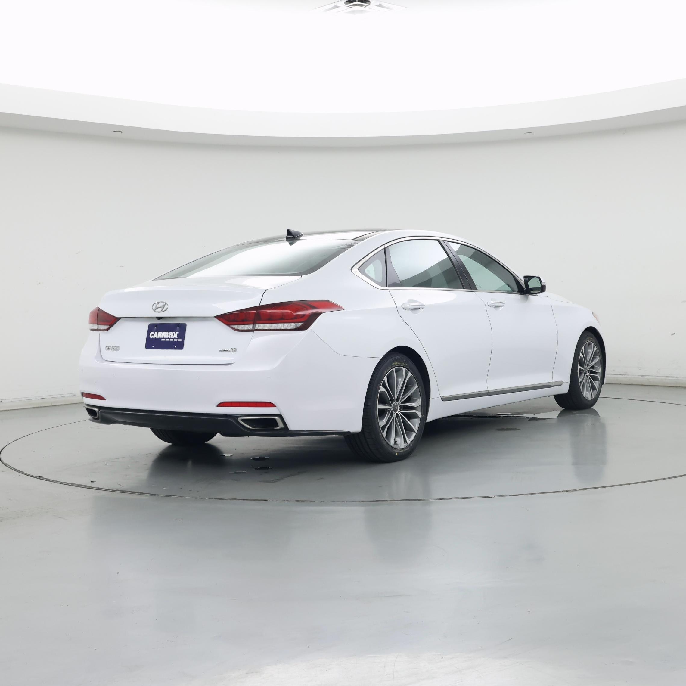 Thumbnail: 2016 Hyundai Genesis - 8