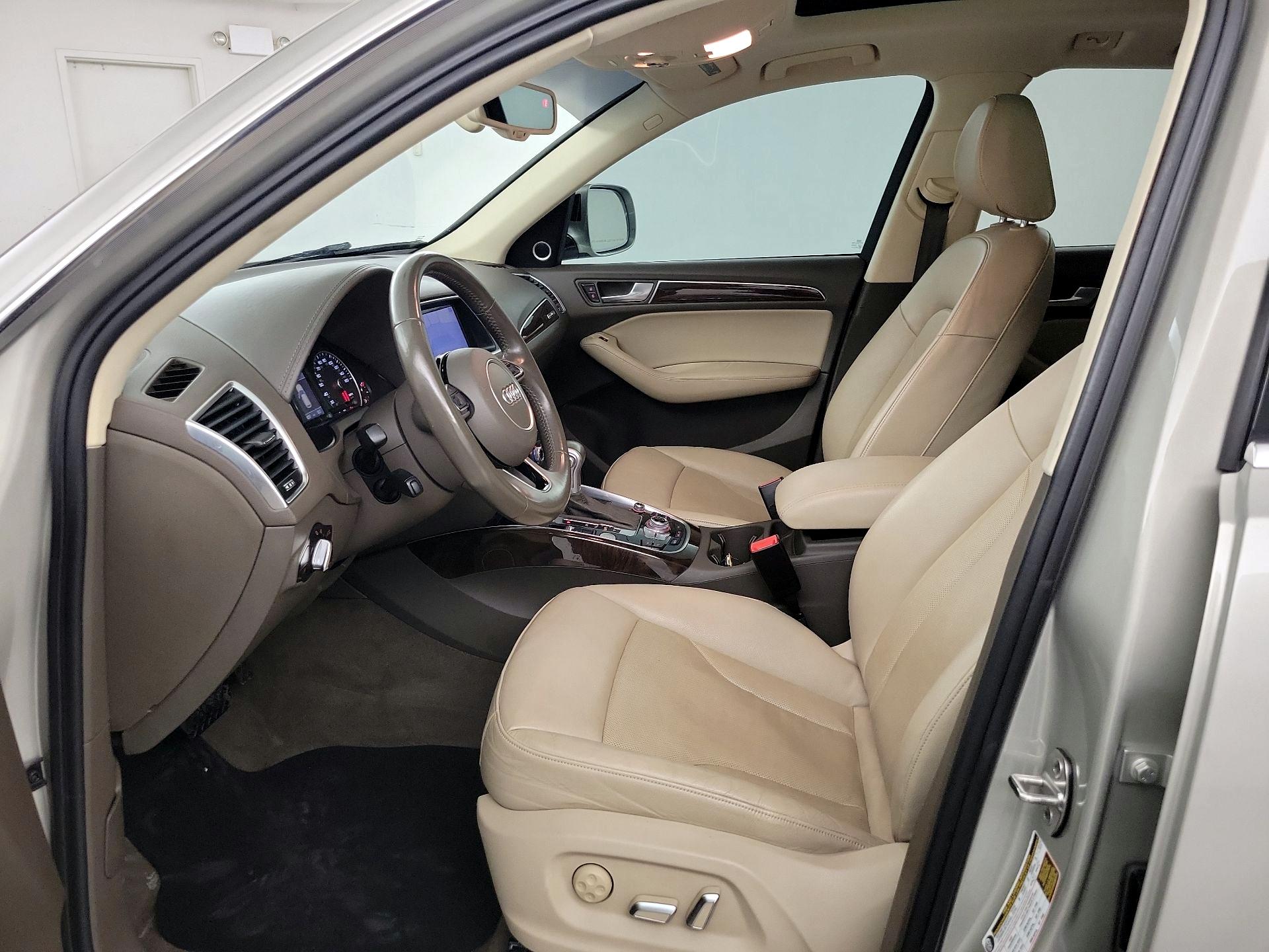 Thumbnail: 2016 Audi Q5 - 9