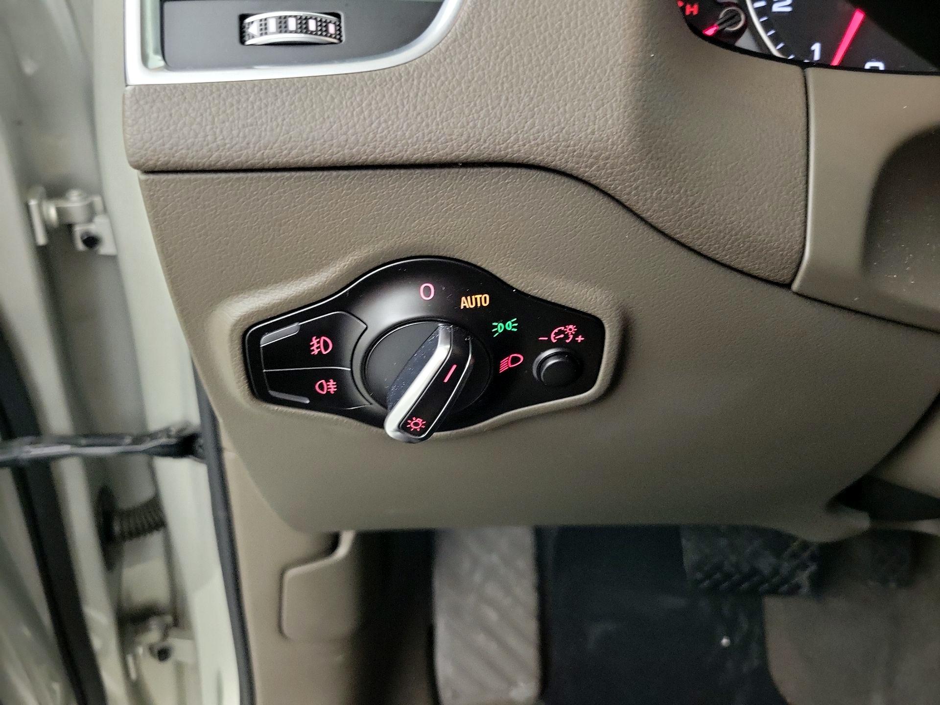 Thumbnail: 2016 Audi Q5 - 11