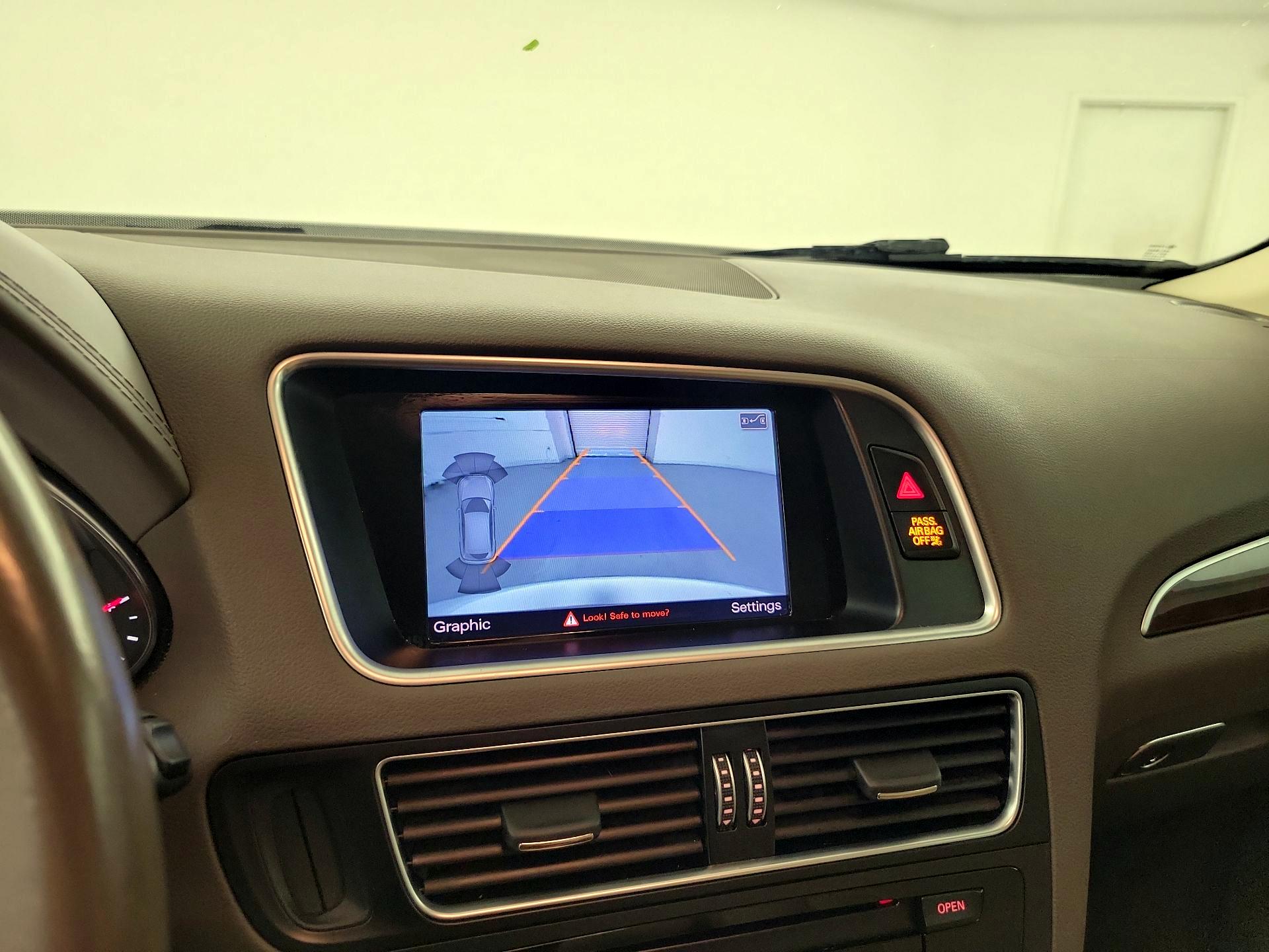 Thumbnail: 2016 Audi Q5 - 12