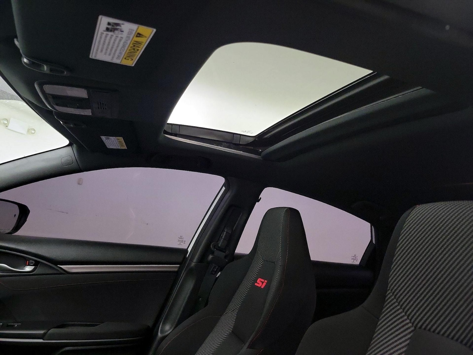 Sunroof(s) & Overhead Airbags