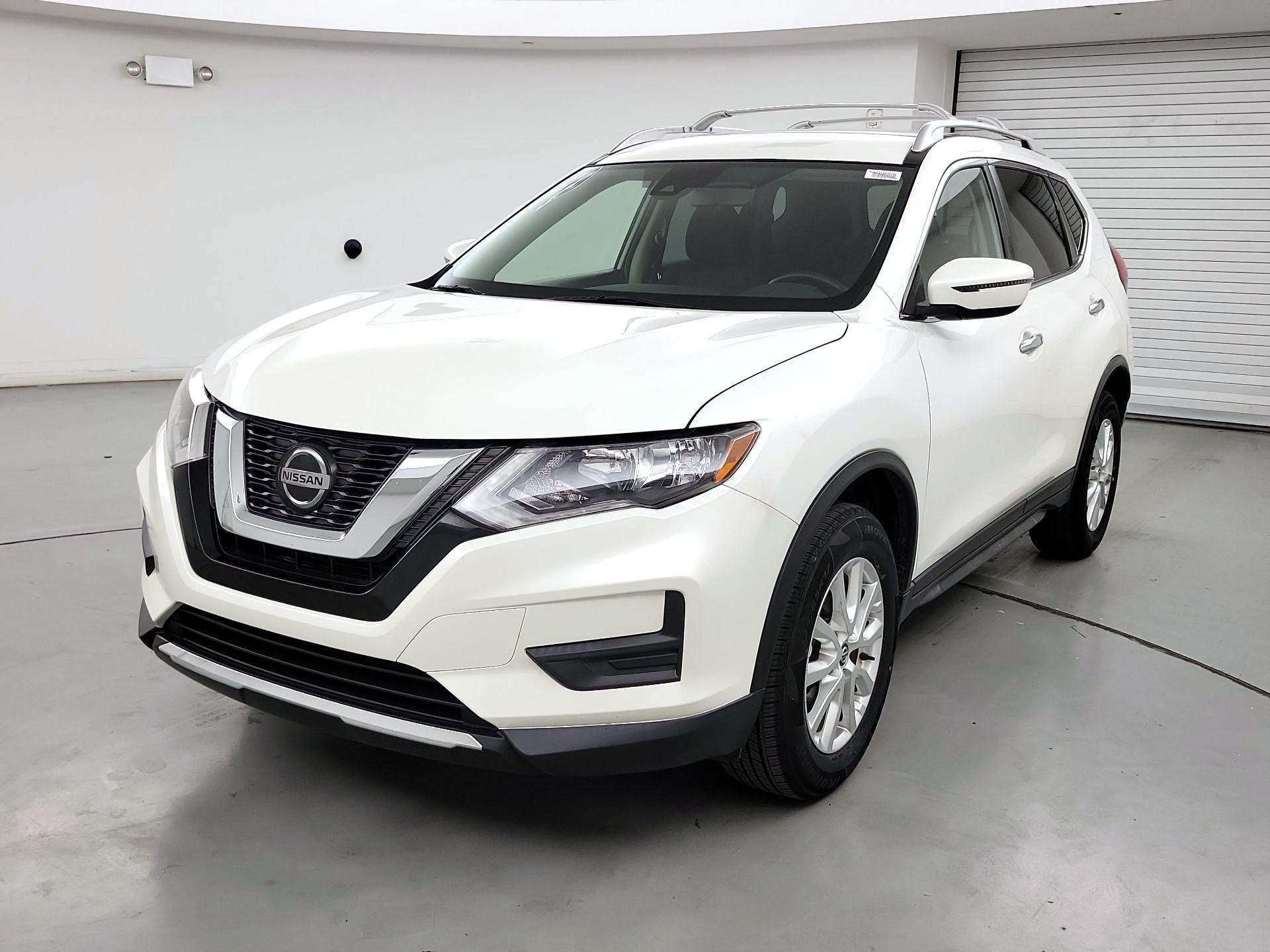 Thumbnail: 2020 Nissan Rogue - 3