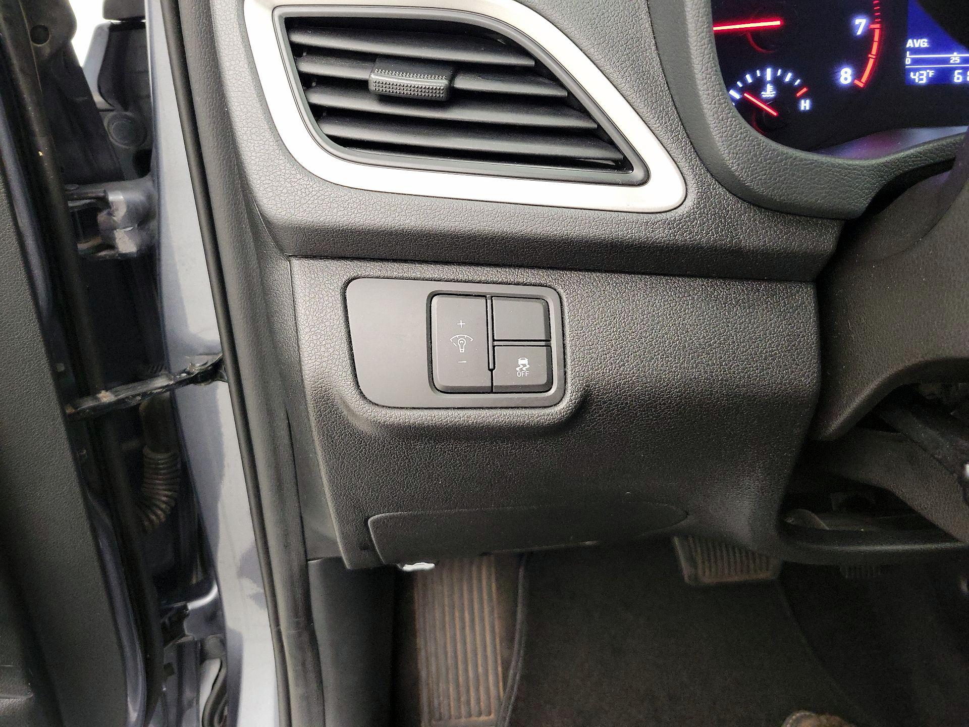 Thumbnail: 2019 Hyundai Accent - 13