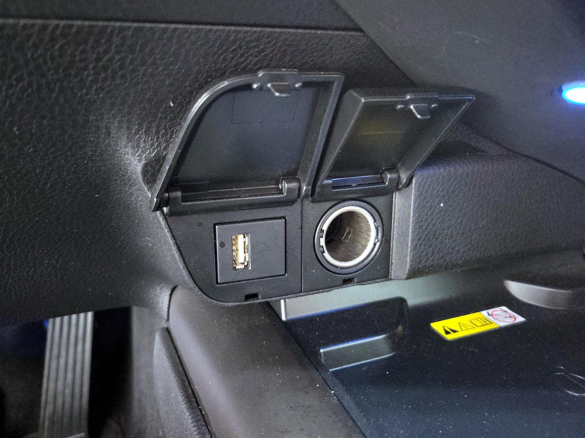 Thumbnail: 2022 Toyota Camry - 18