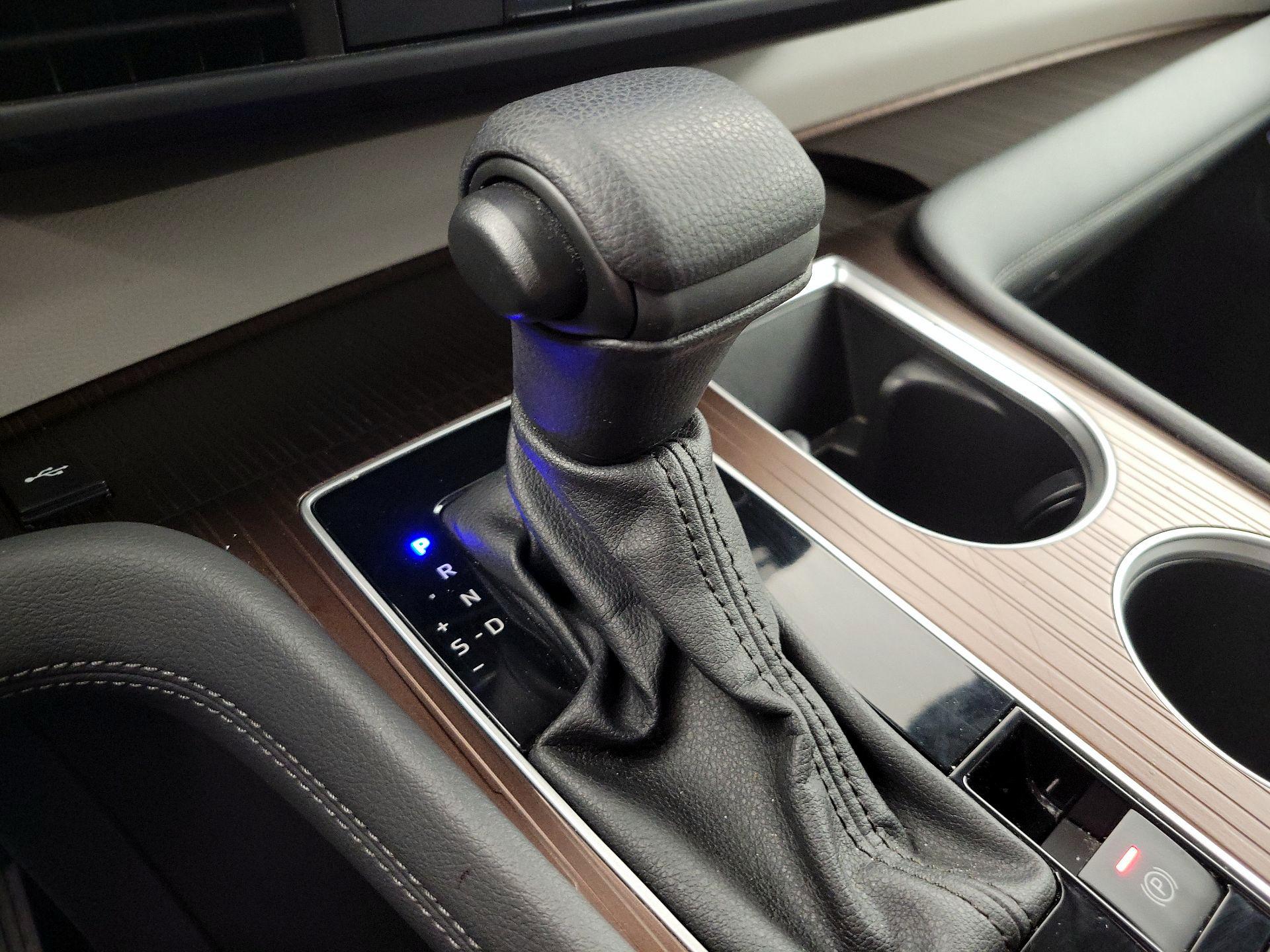 Thumbnail: 2024 Toyota Sienna - 17