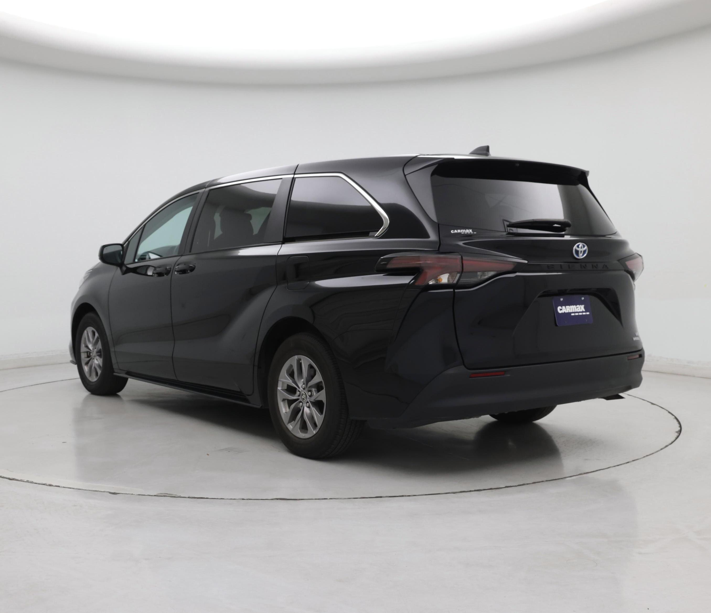 Thumbnail: 2024 Toyota Sienna - 2