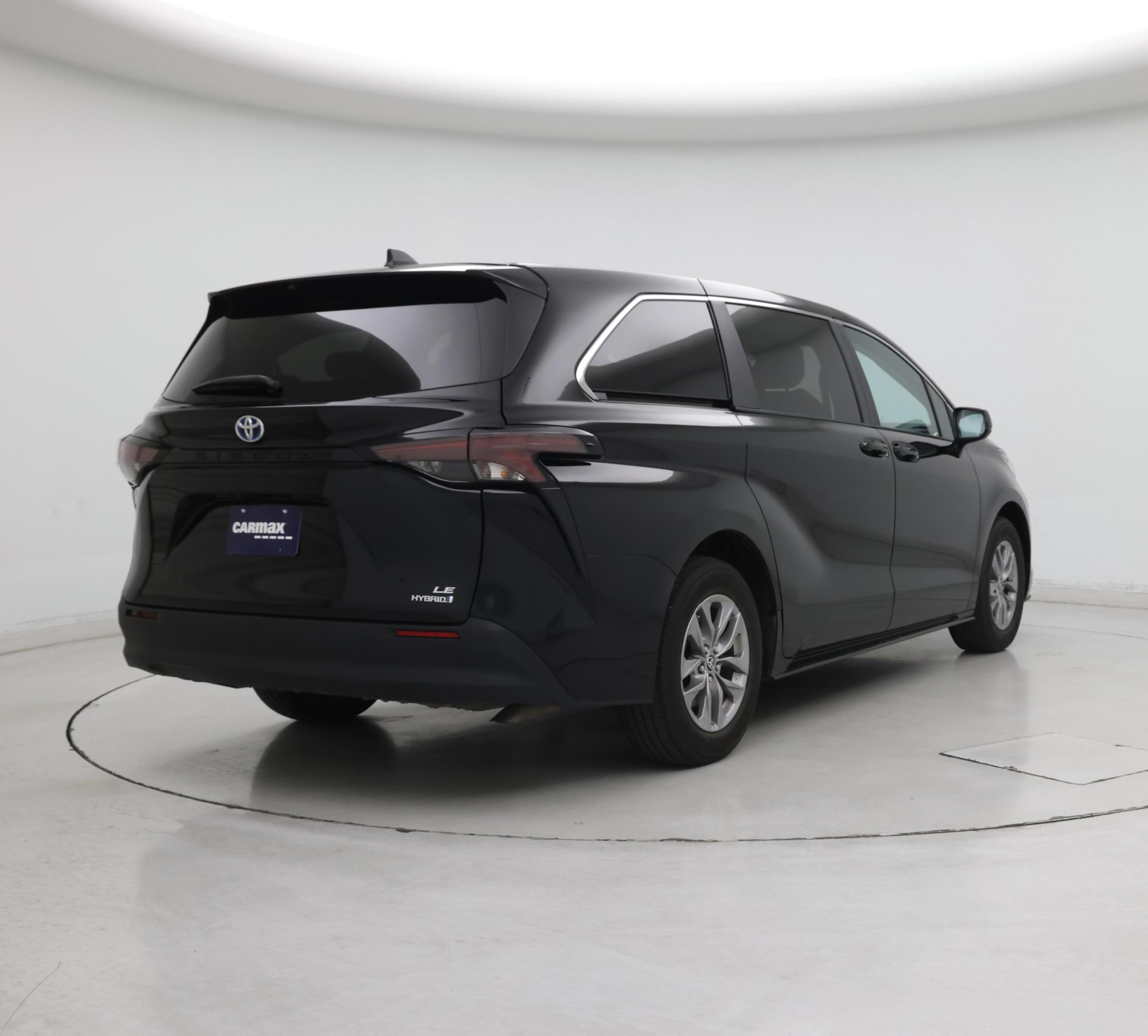 Thumbnail: 2024 Toyota Sienna - 8