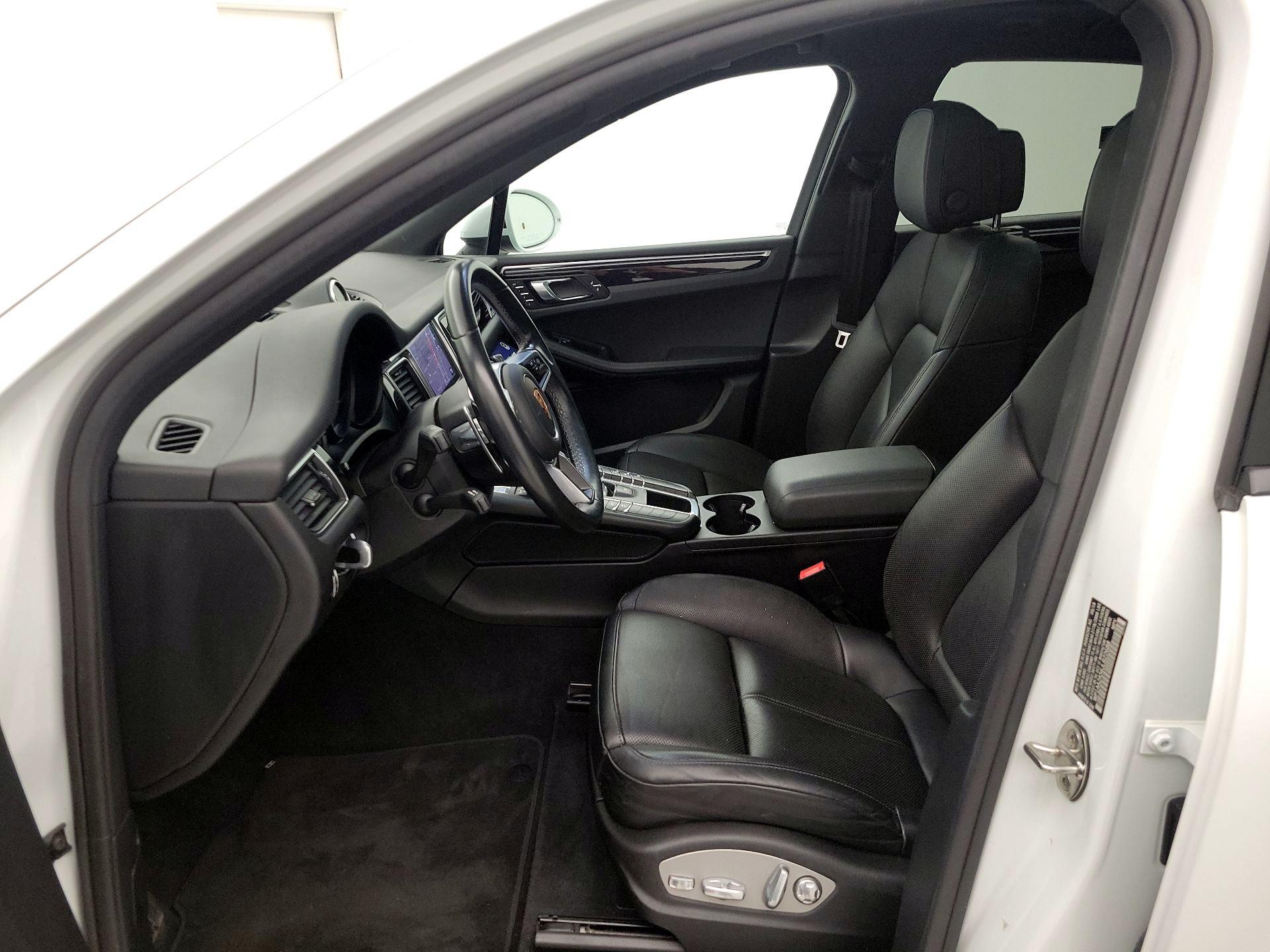 Thumbnail: 2018 Porsche Macan - 11