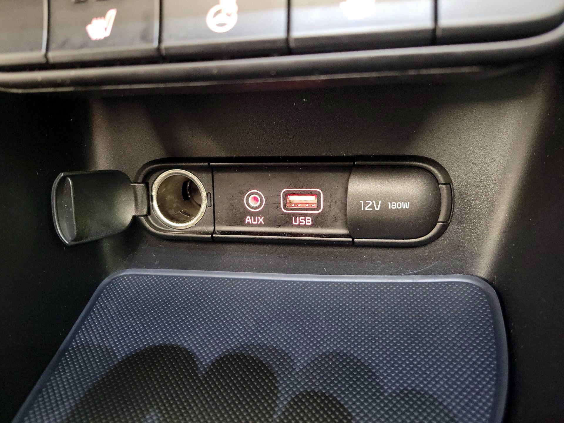 Thumbnail: 2017 Kia Sportage - 18