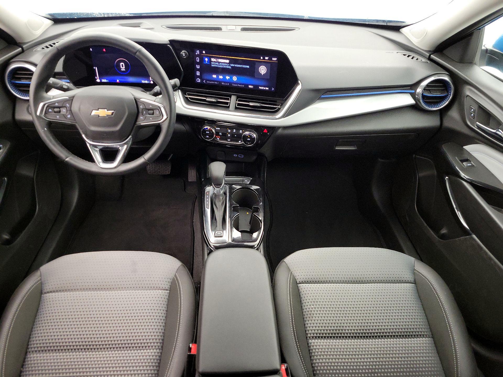 Thumbnail: 2025 Chevrolet Trax - 9