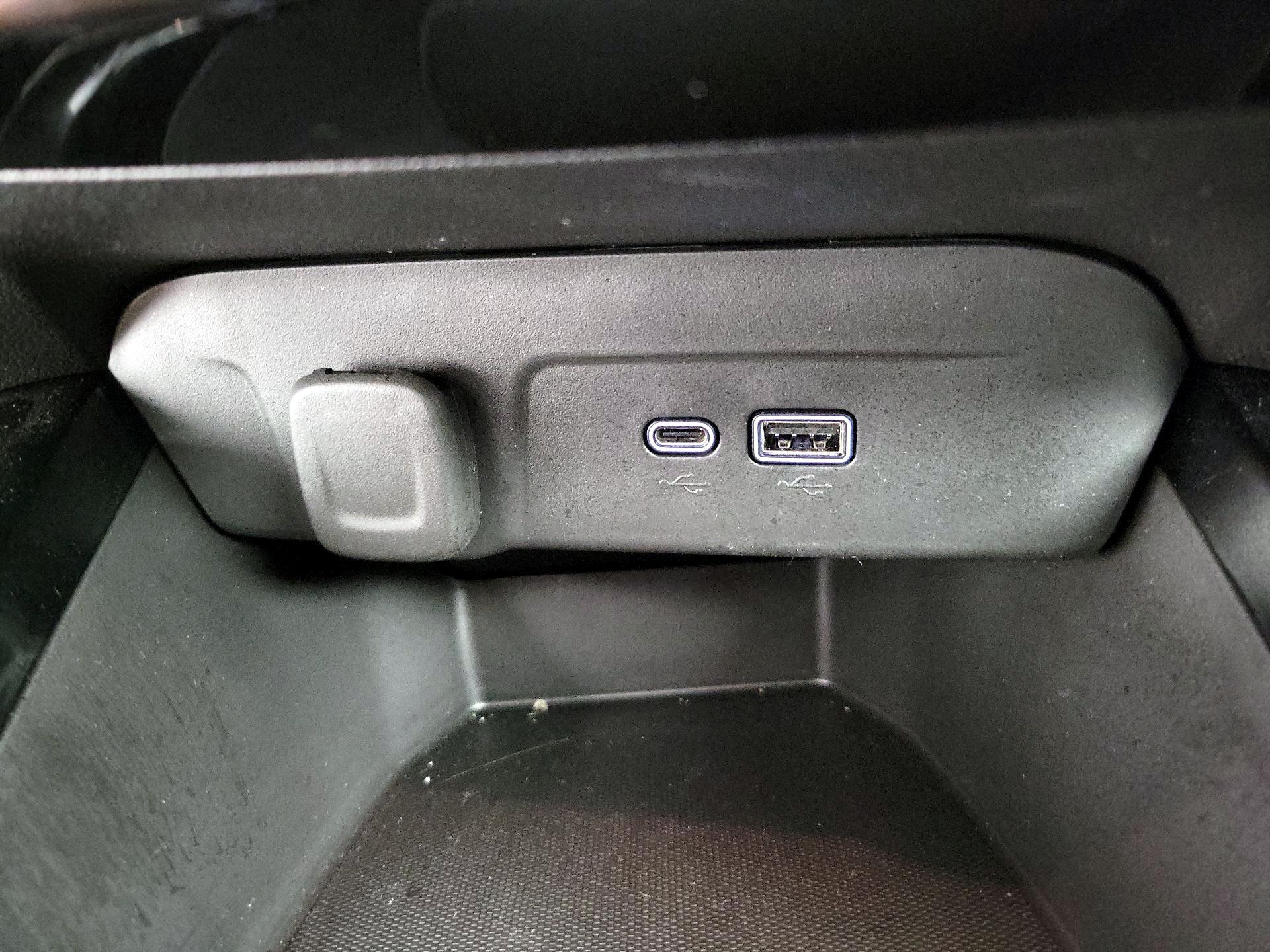 Thumbnail: 2025 Chevrolet Trax - 18