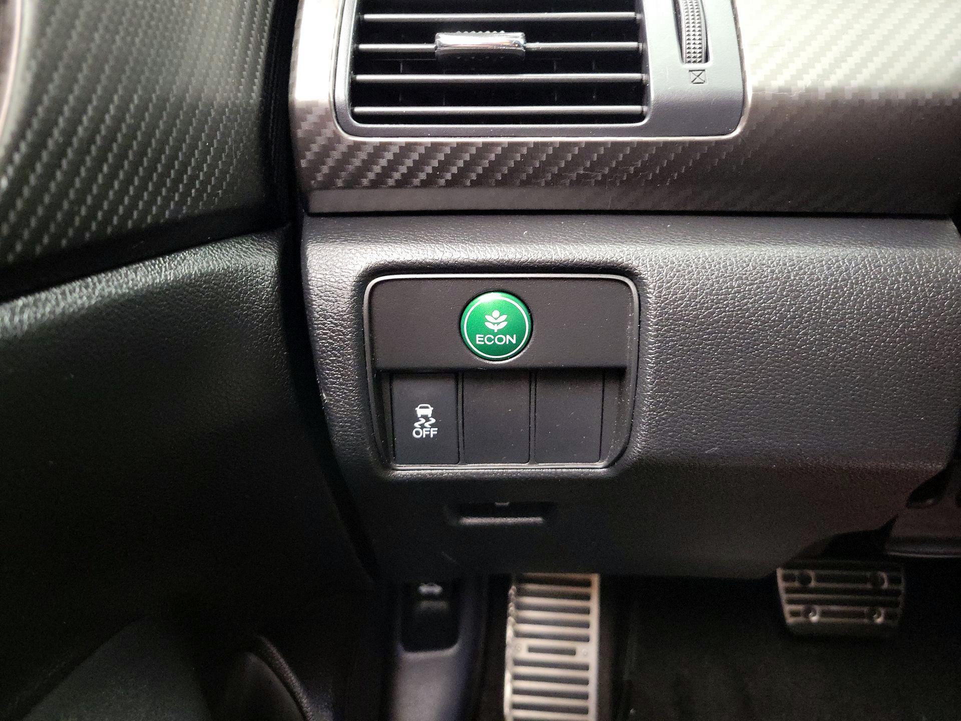 Thumbnail: 2017 Honda Accord - 13