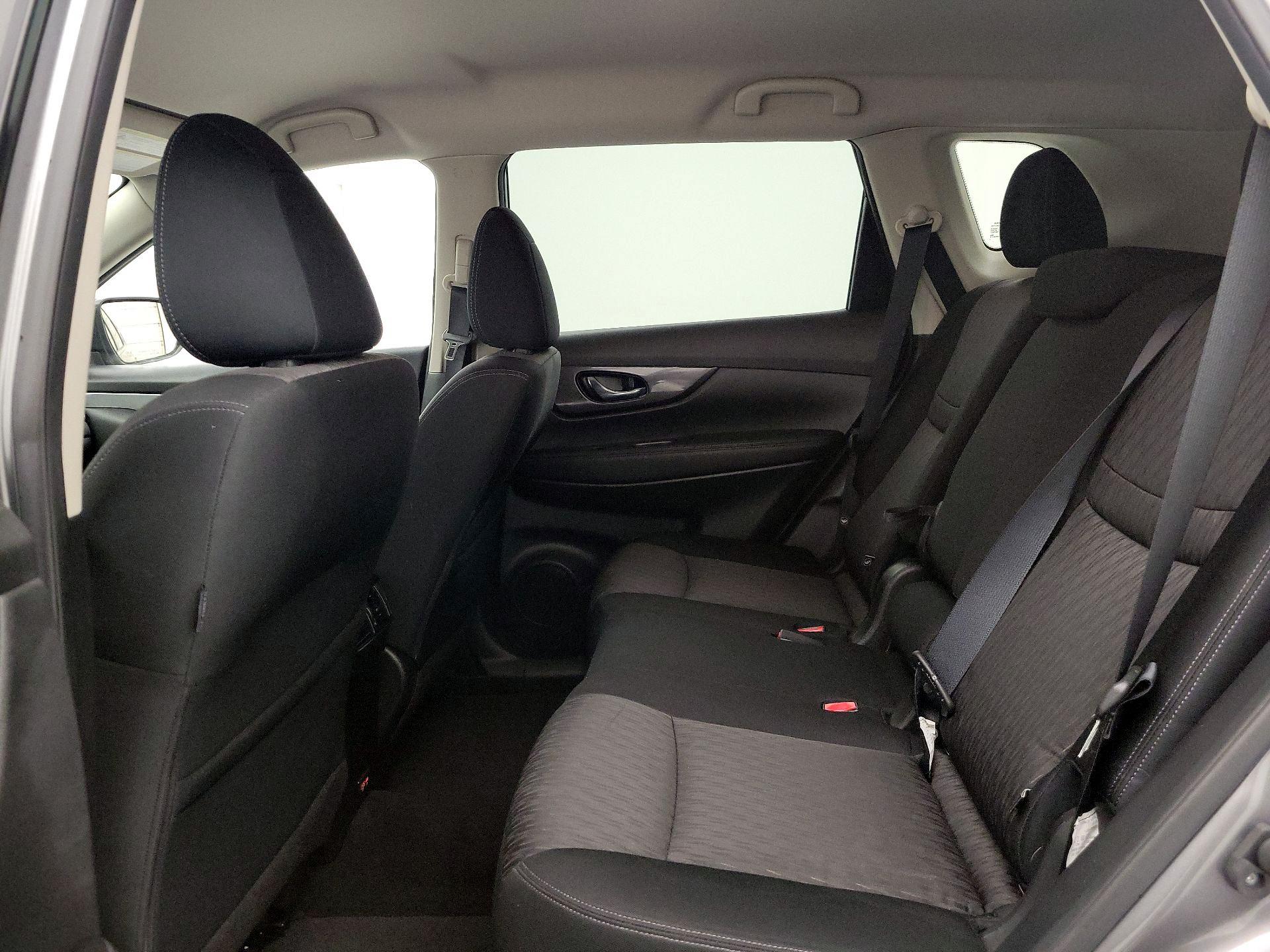 Thumbnail: 2020 Nissan Rogue - 20