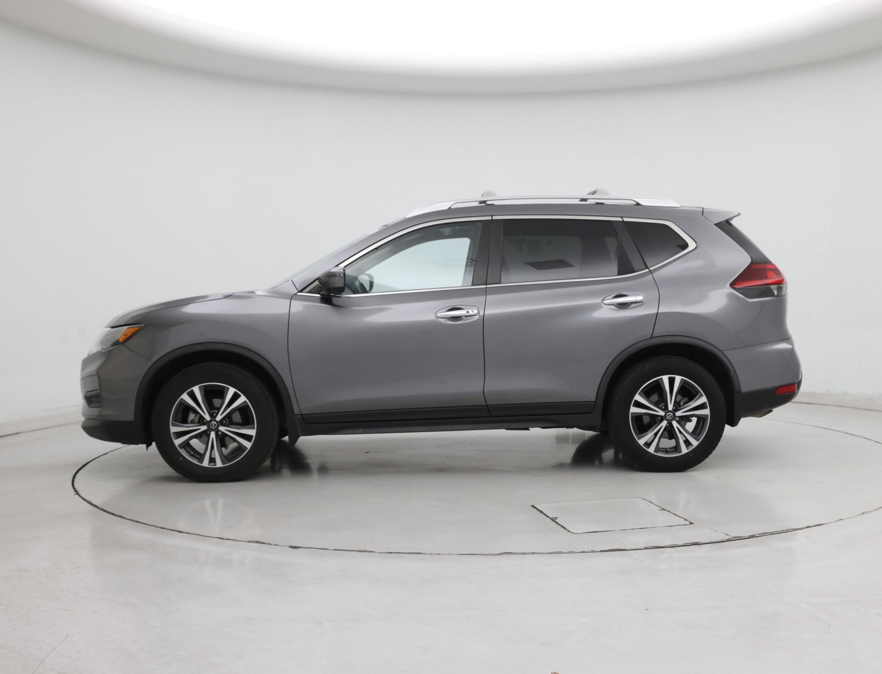 Thumbnail: 2020 Nissan Rogue - 3