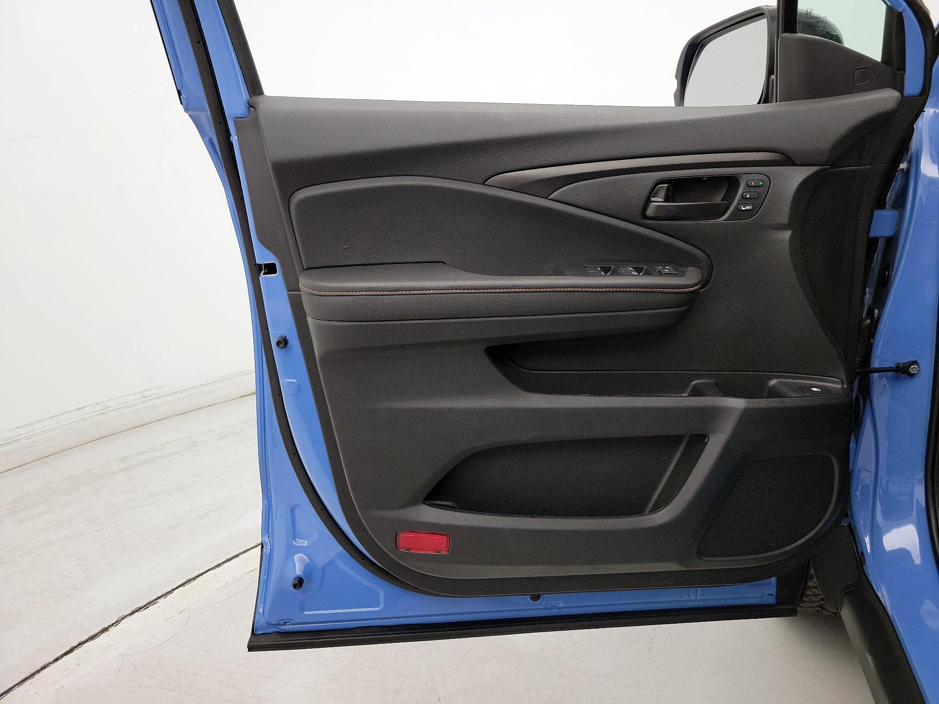 Thumbnail: 2025 Honda Ridgeline - 12