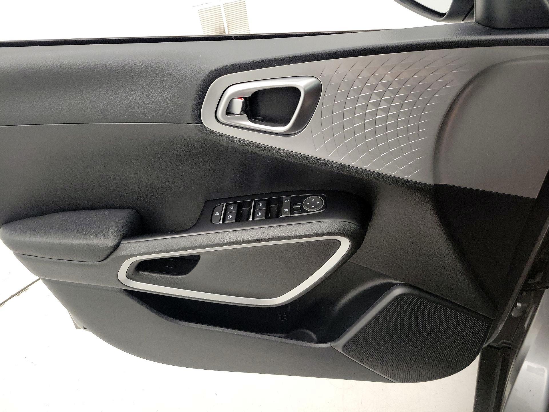 Thumbnail: 2024 Kia Soul - 12