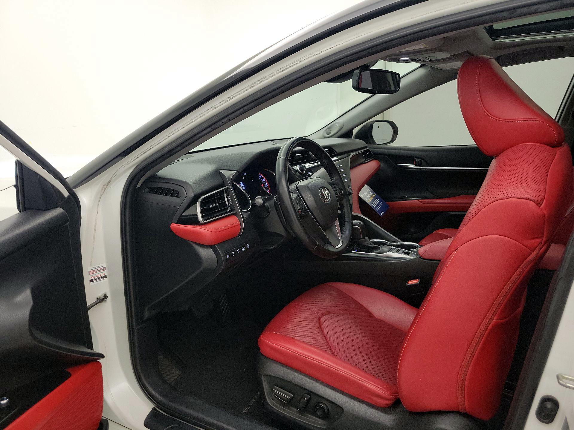 Thumbnail: 2020 Toyota Camry - 11