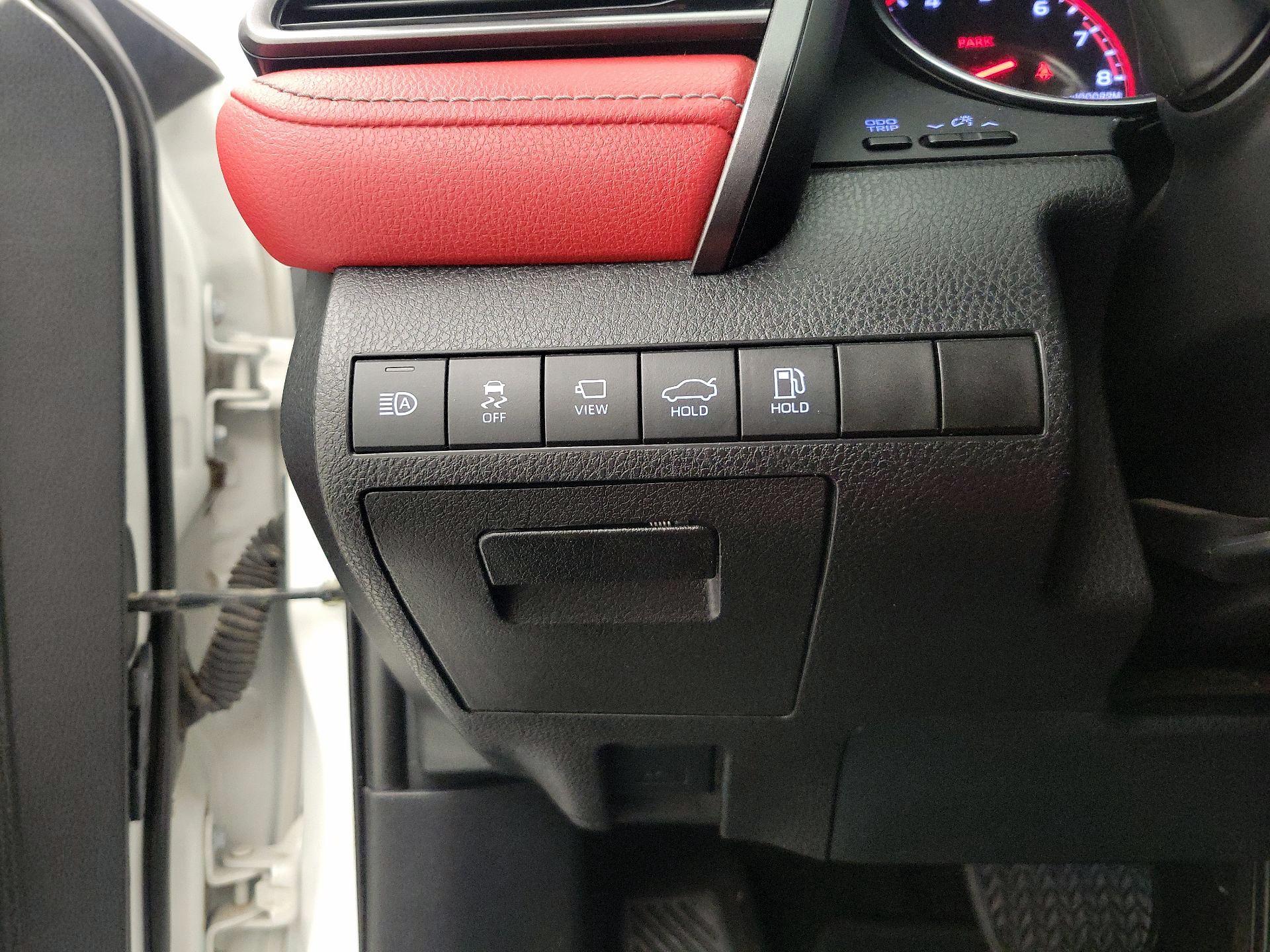 Thumbnail: 2020 Toyota Camry - 13