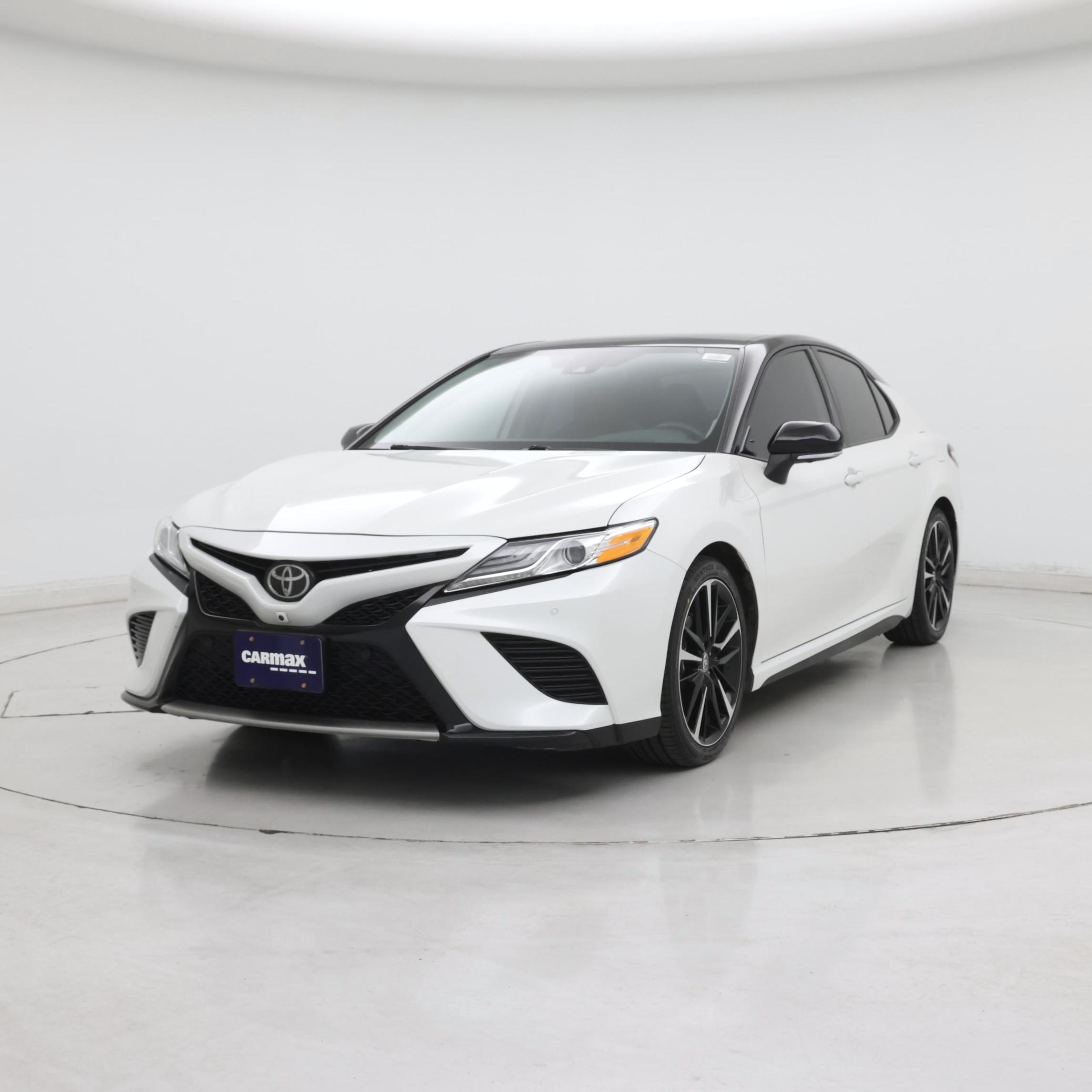 Thumbnail: 2020 Toyota Camry - 4