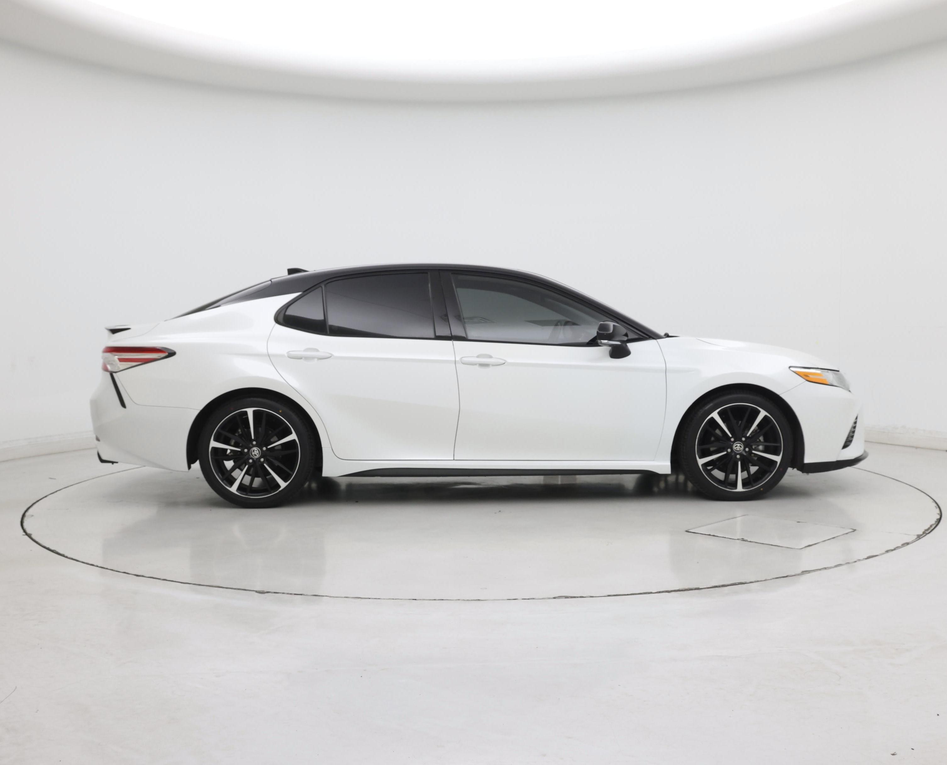 Thumbnail: 2020 Toyota Camry - 7