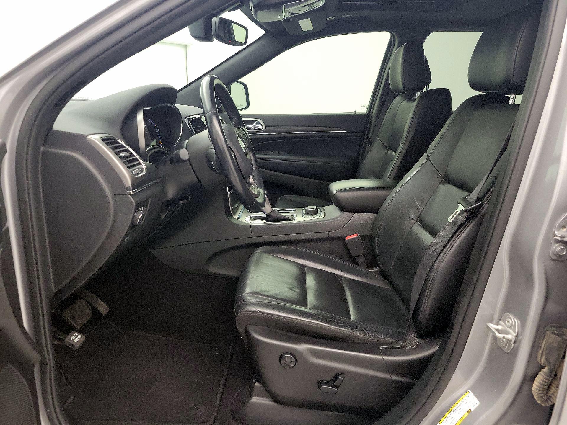 Thumbnail: 2020 Jeep Grand Cherokee - 11