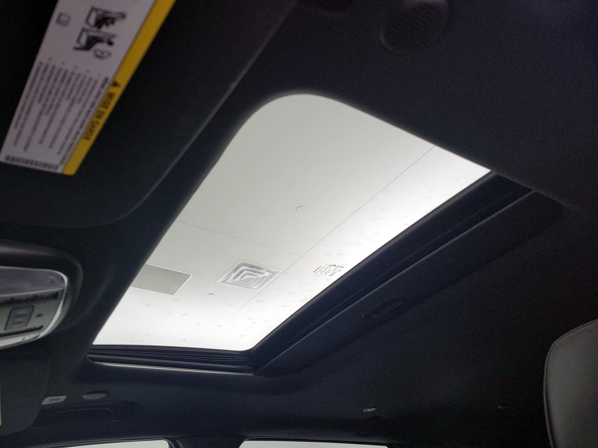 Thumbnail: 2020 Jeep Grand Cherokee - 19