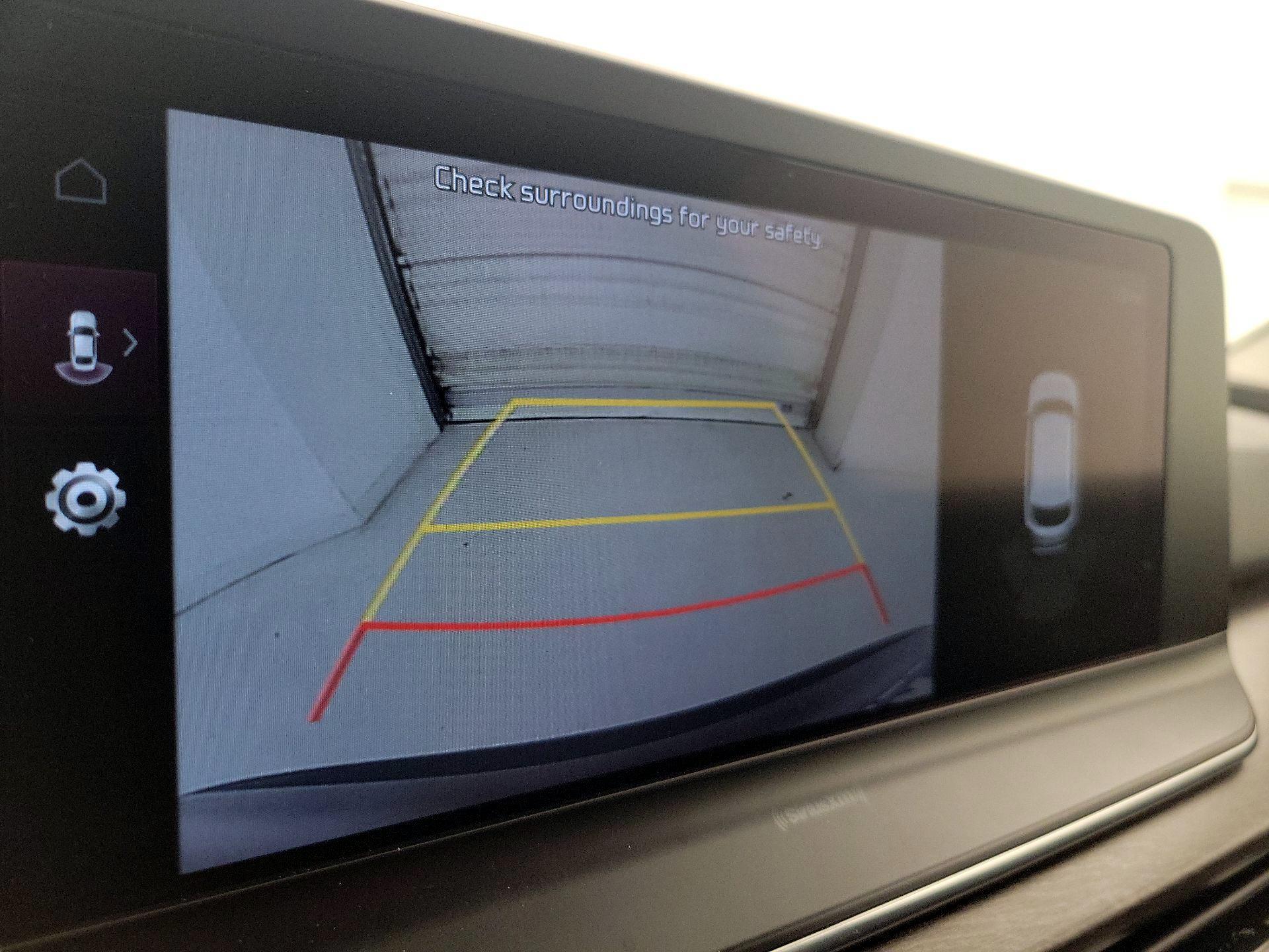 Thumbnail: 2021 Kia Telluride - 15