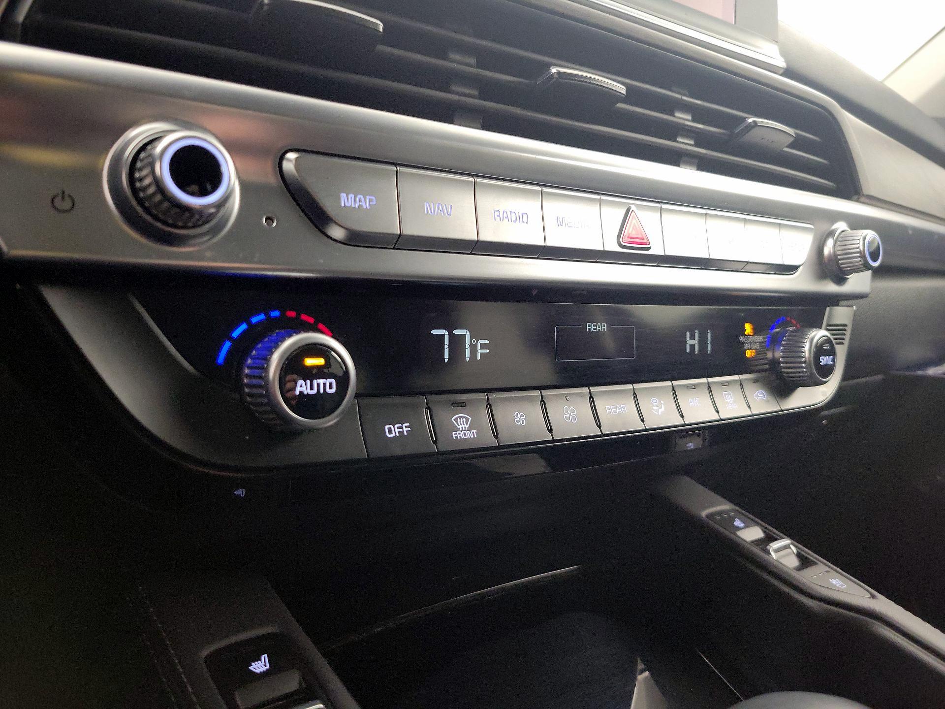 Thumbnail: 2021 Kia Telluride - 17