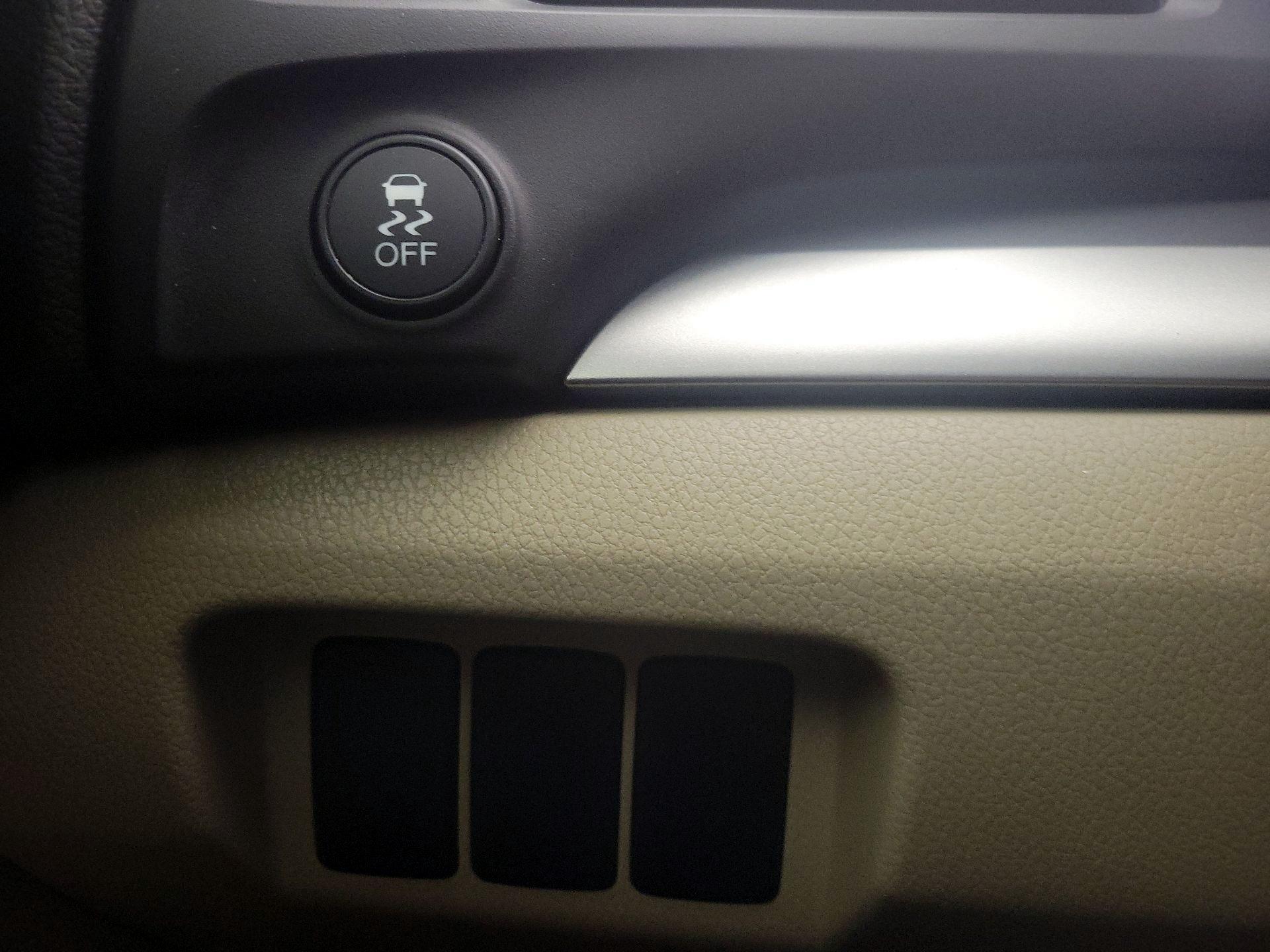 Thumbnail: 2017 Acura ILX - 13