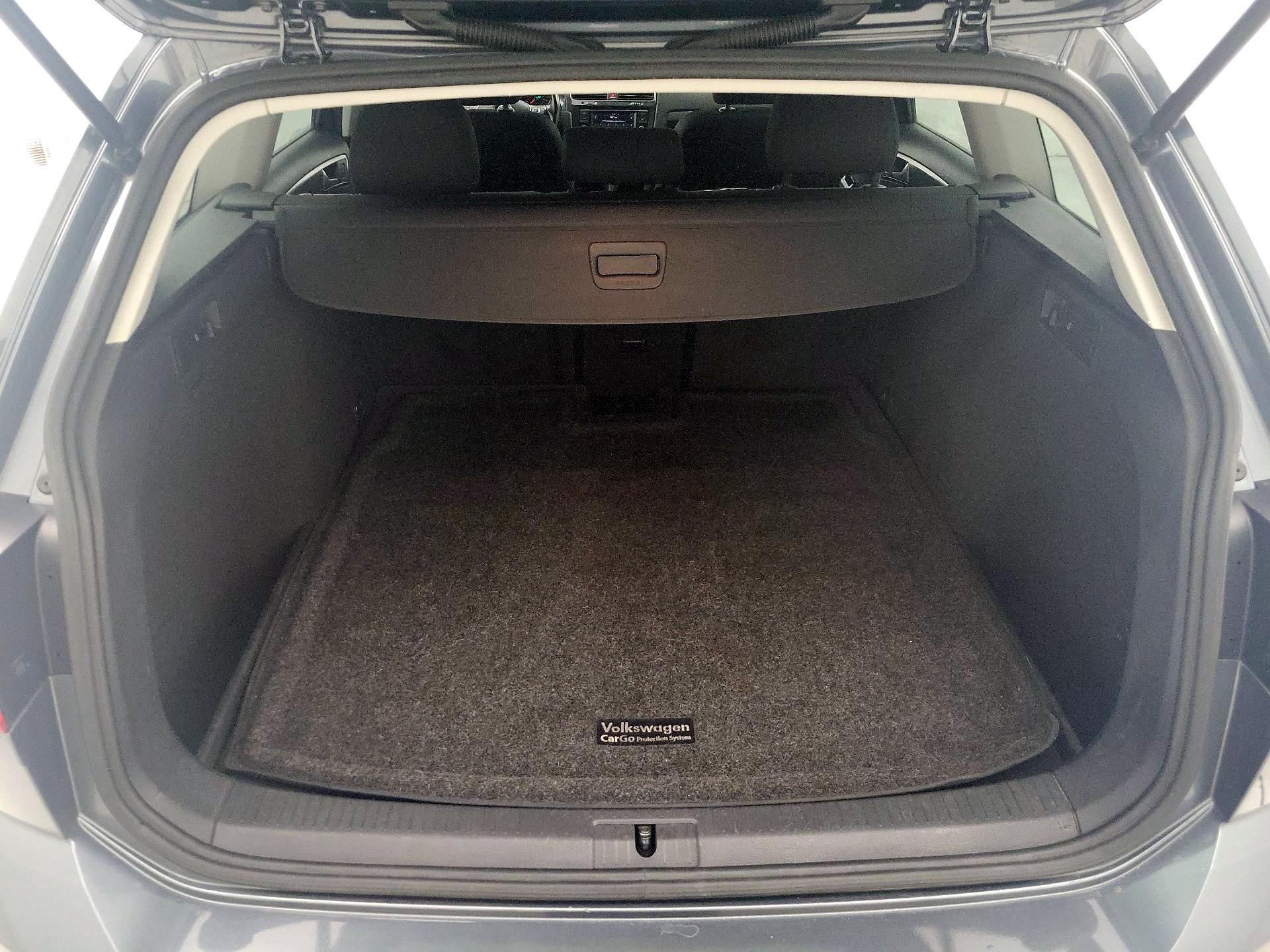 Thumbnail: 2018 Volkswagen Golf - 20