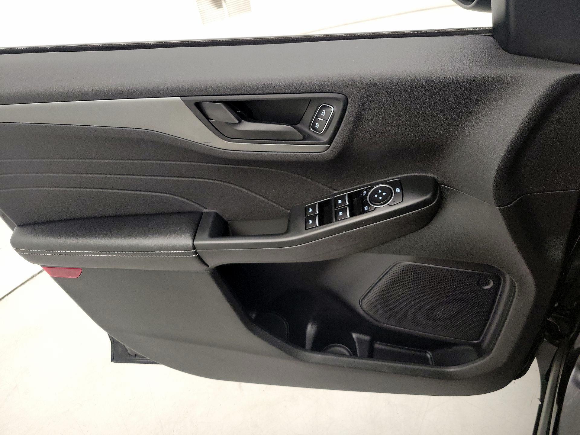 Thumbnail: 2023 Ford Escape - 12