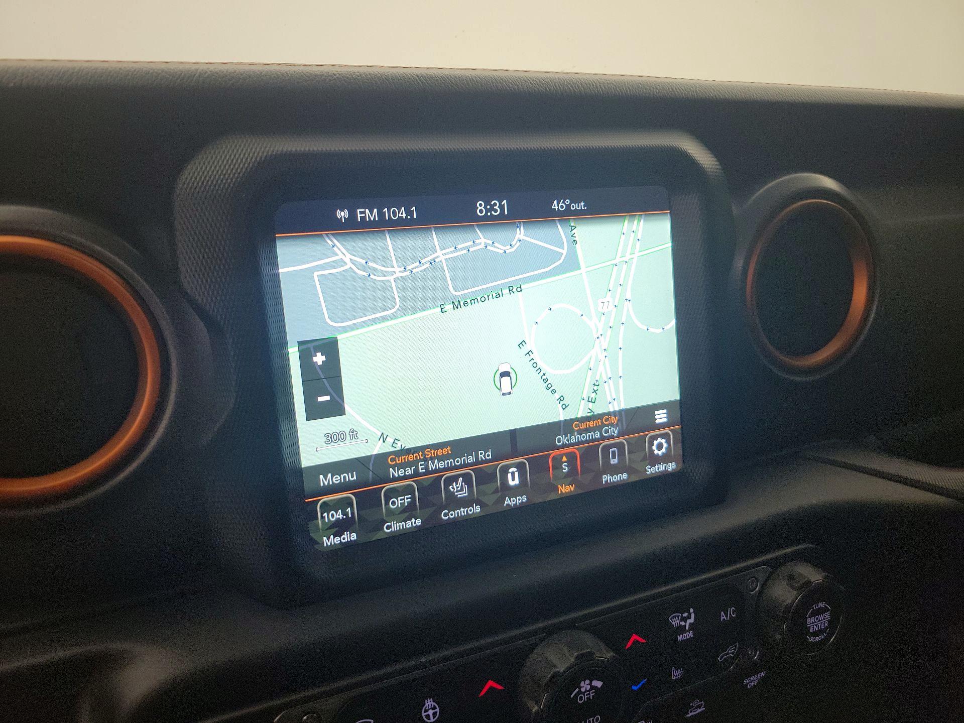 Thumbnail: 2021 Jeep Gladiator - 14