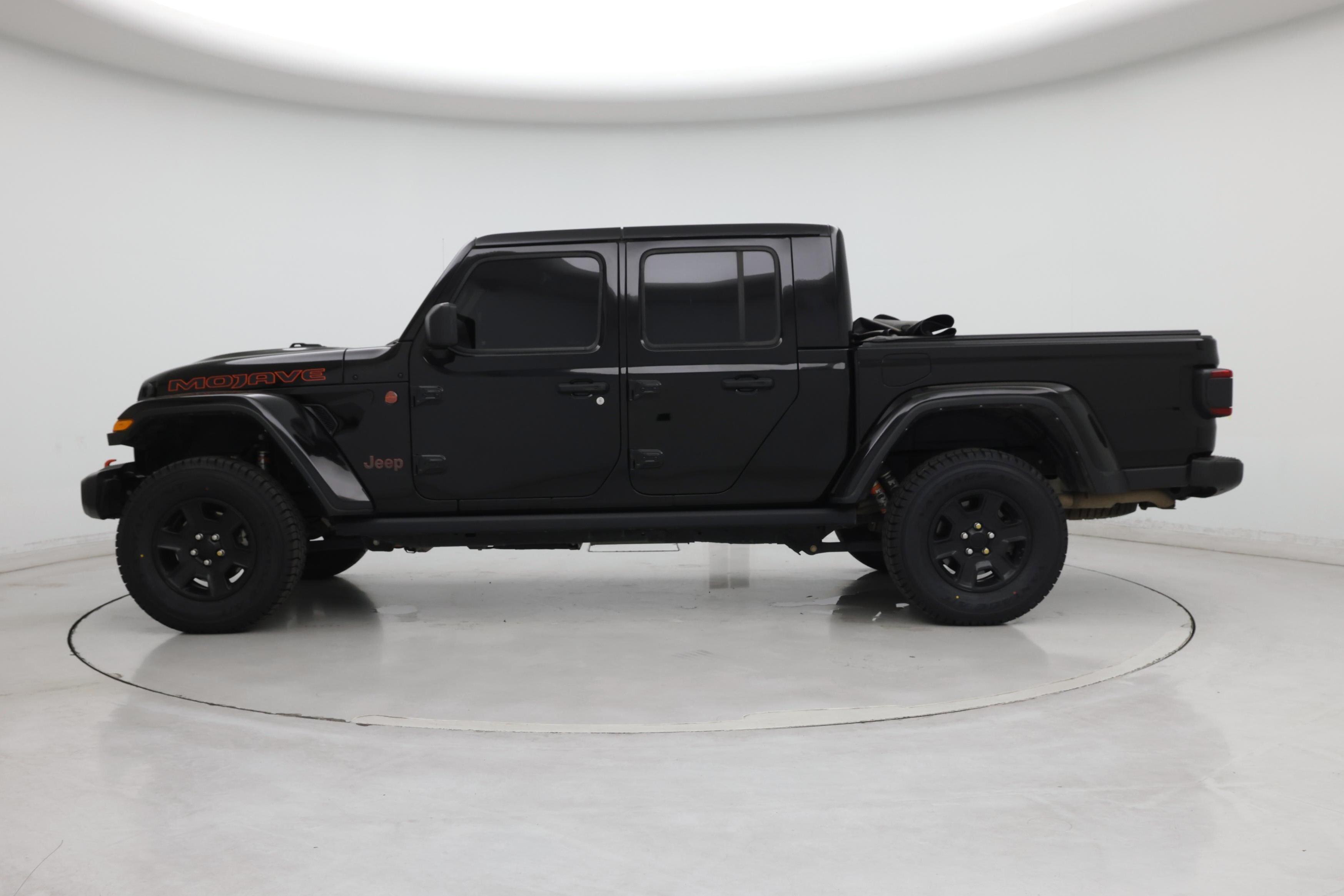 Thumbnail: 2021 Jeep Gladiator - 3