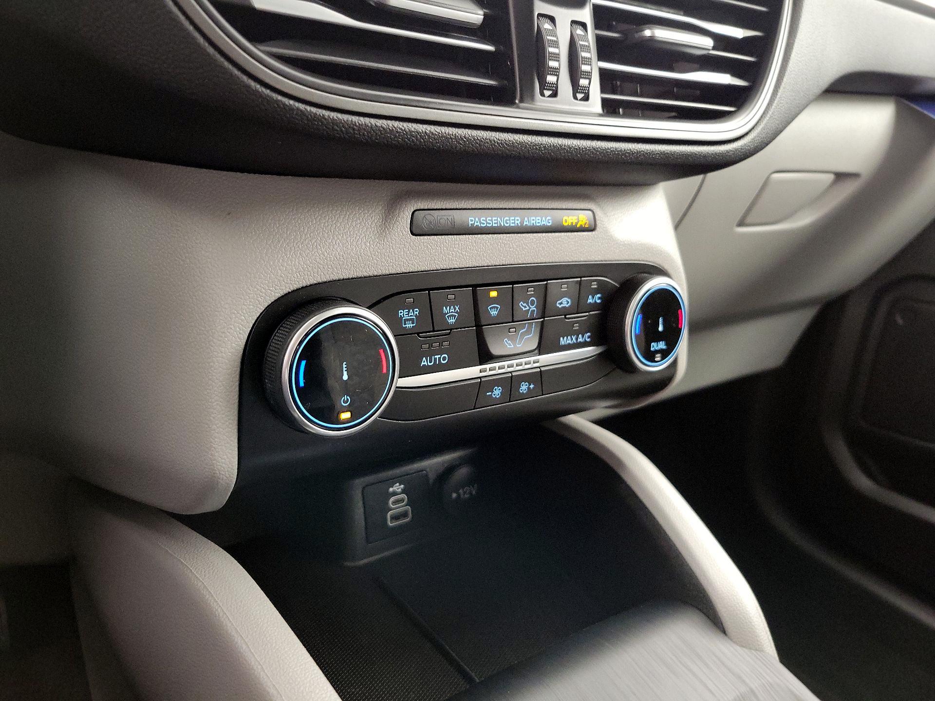 Thumbnail: 2024 Ford Escape - 16