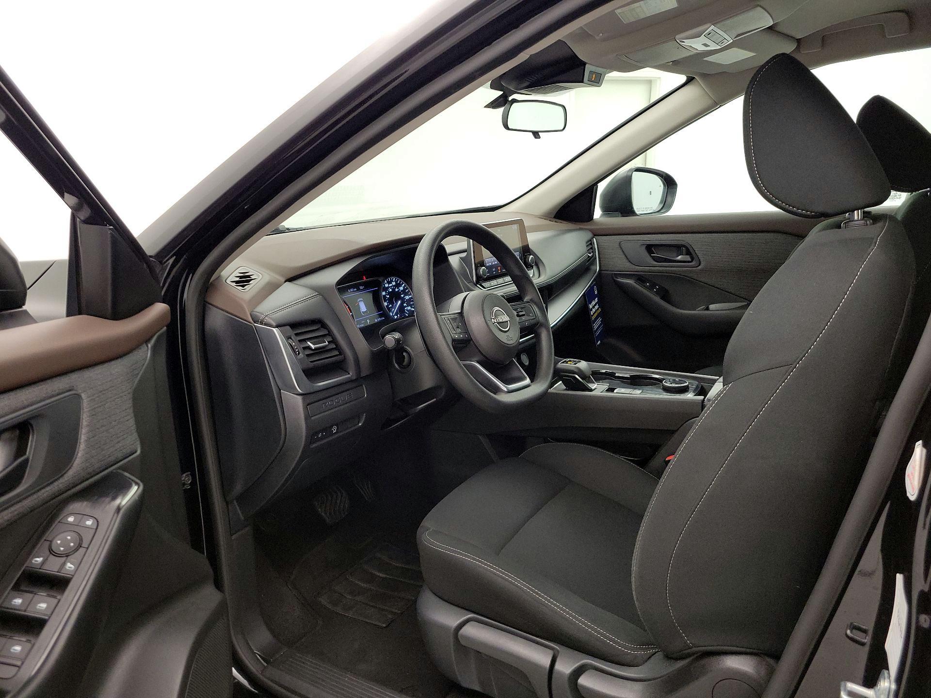 Thumbnail: 2023 Nissan Rogue - 11