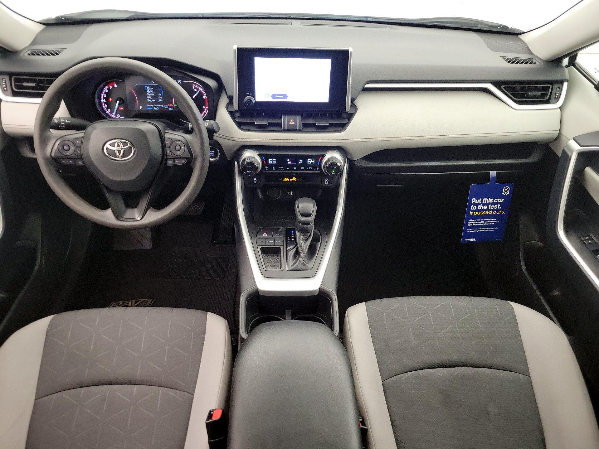 Thumbnail: 2024 Toyota RAV4 - 9